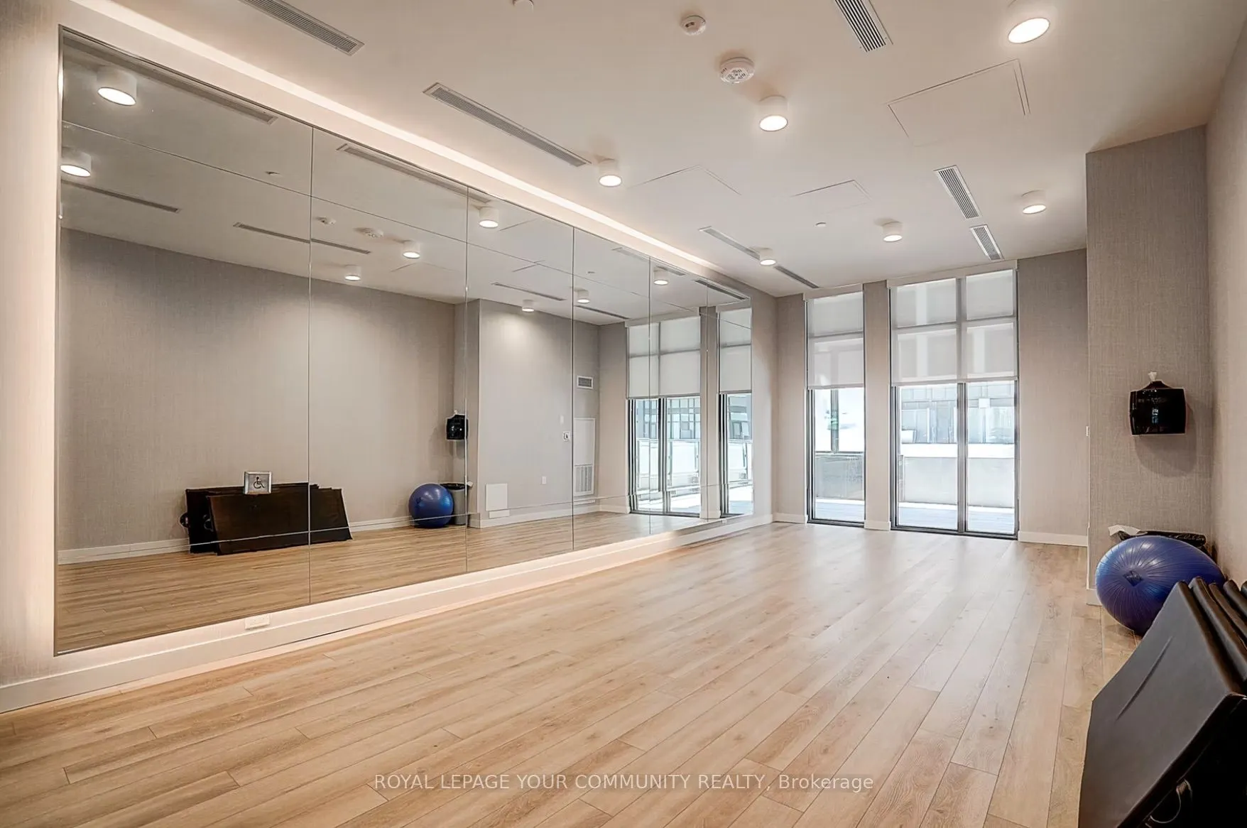 135 Lower Sherbourne Street, #2134