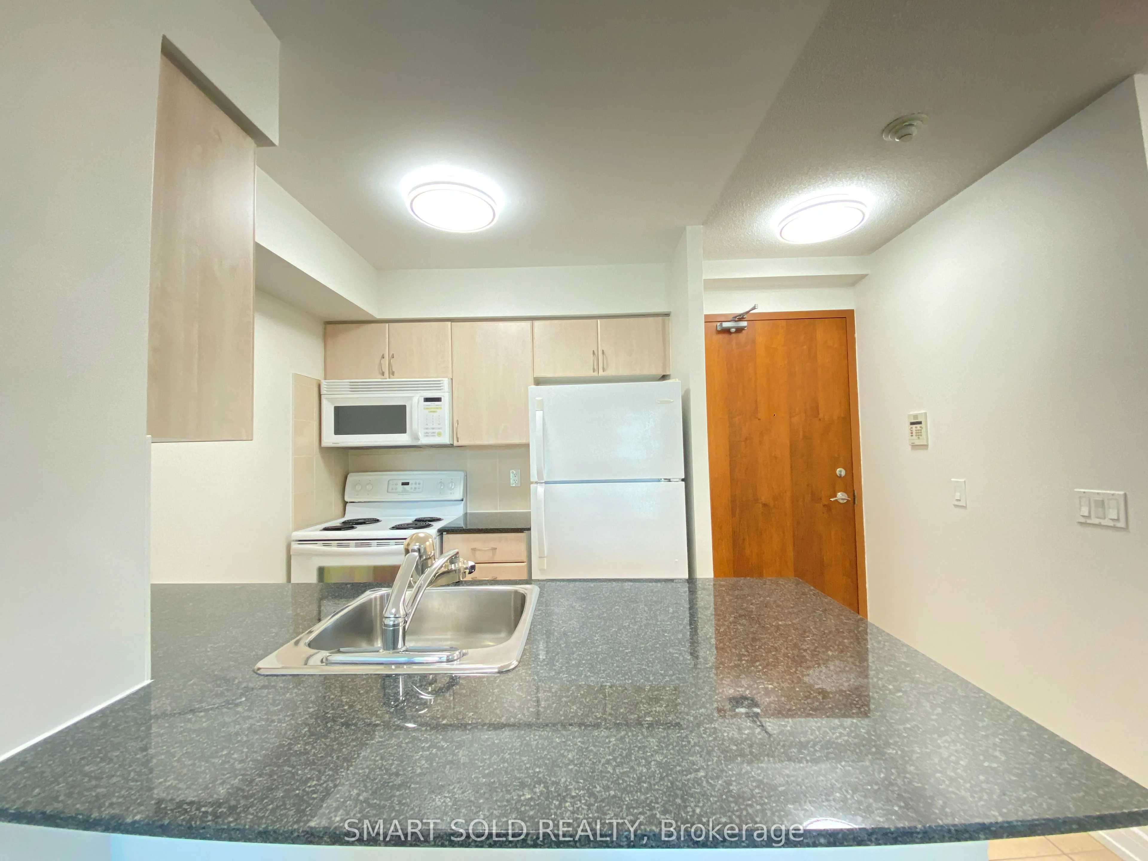 35 Bales Avenue, #309