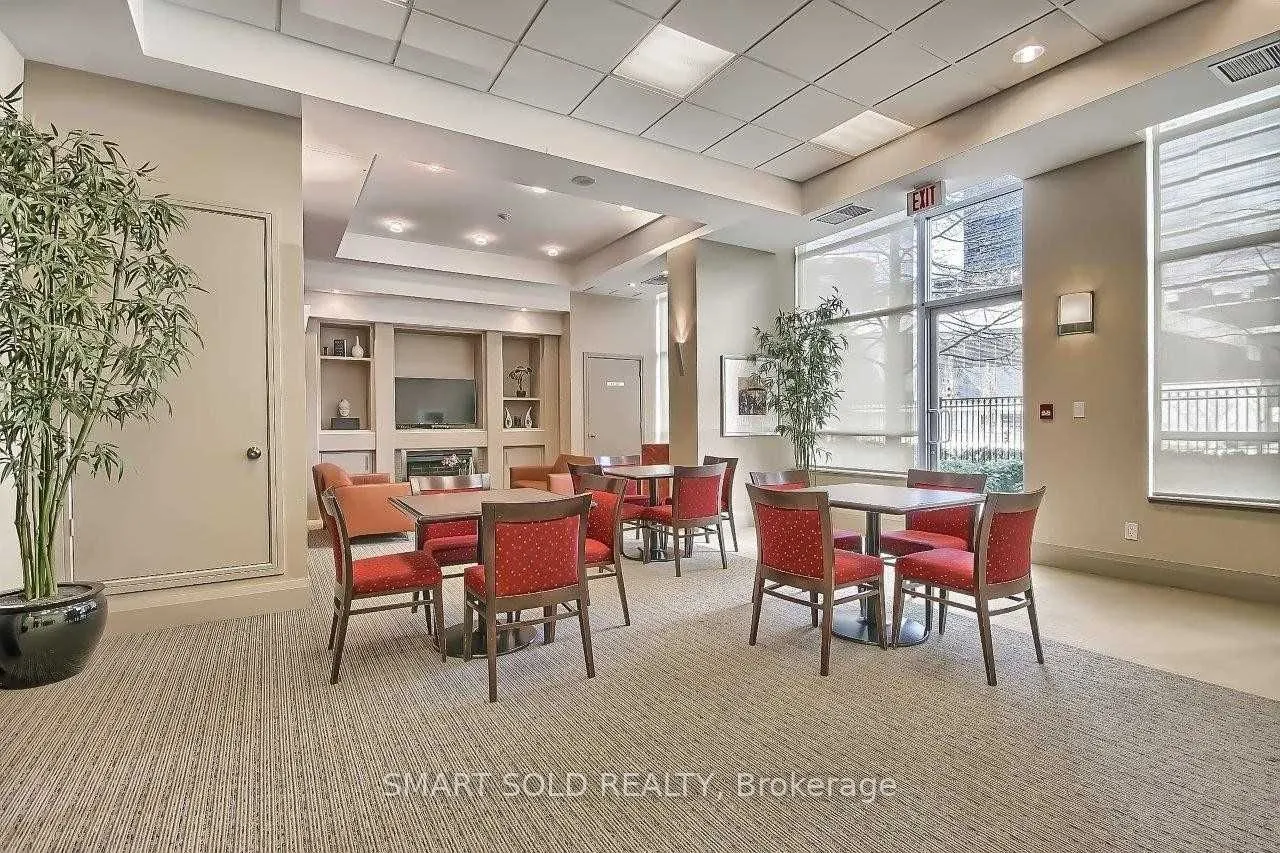 35 Bales Avenue, #309