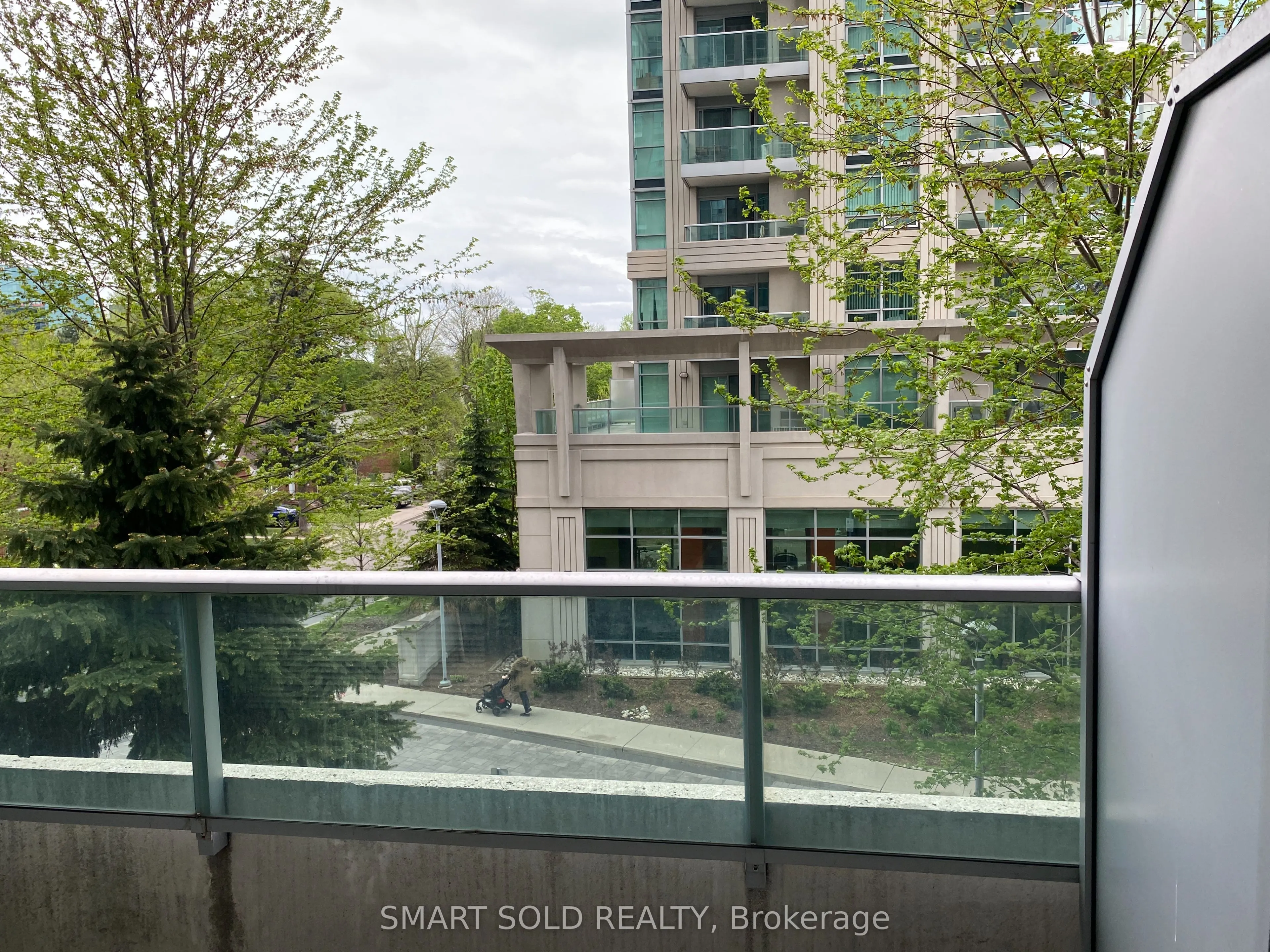 35 Bales Avenue, #309