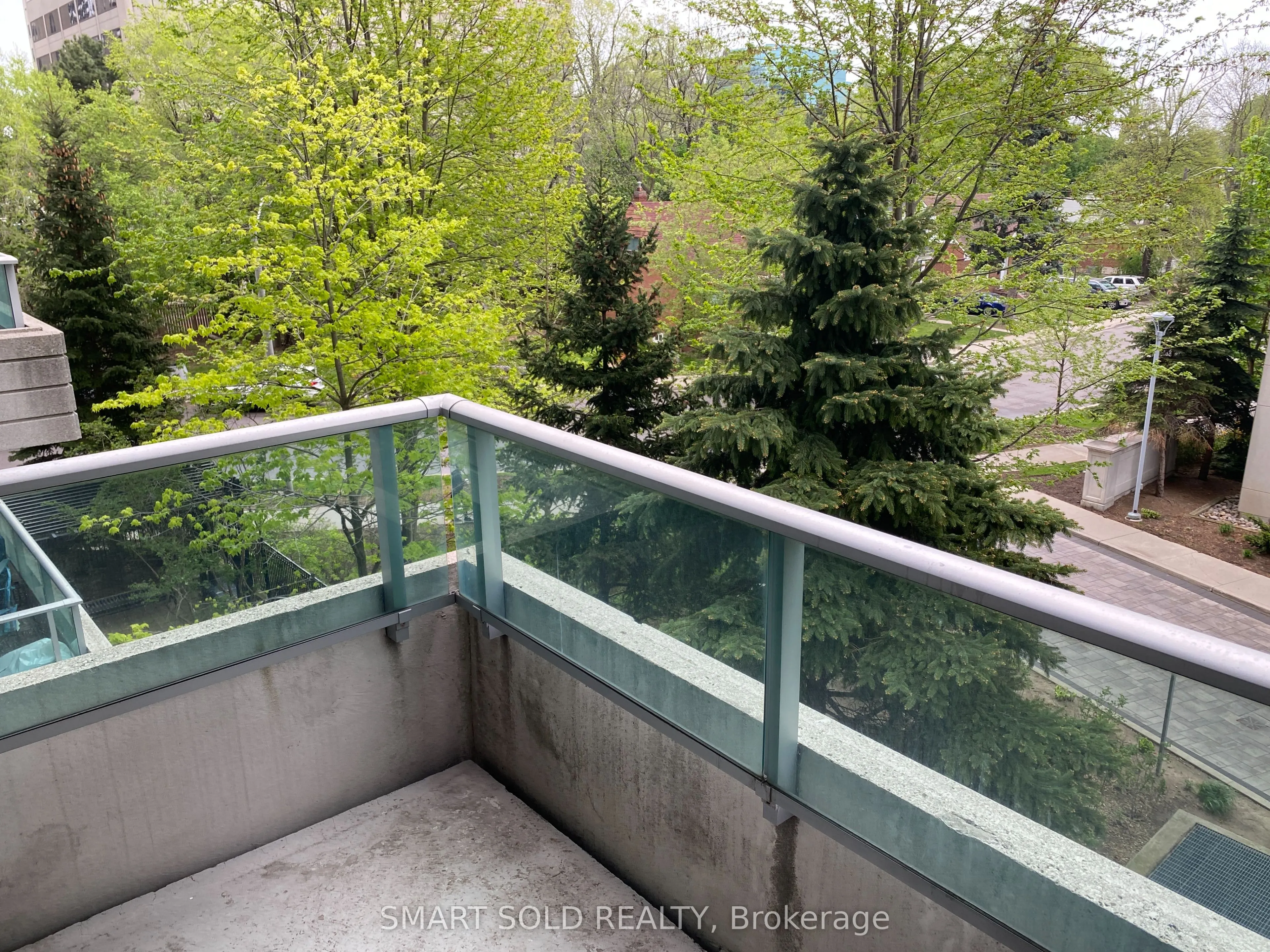 35 Bales Avenue, #309