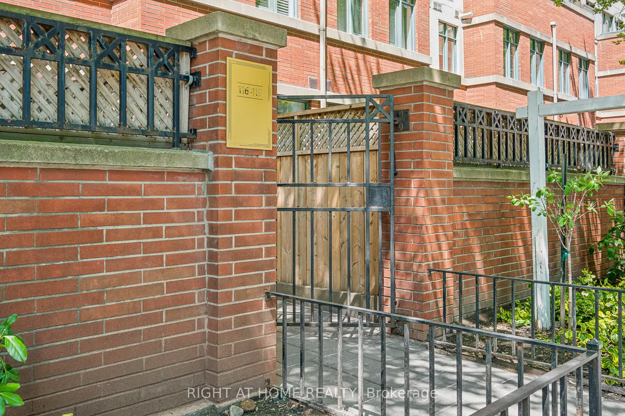 500 Richmond Street W, #118