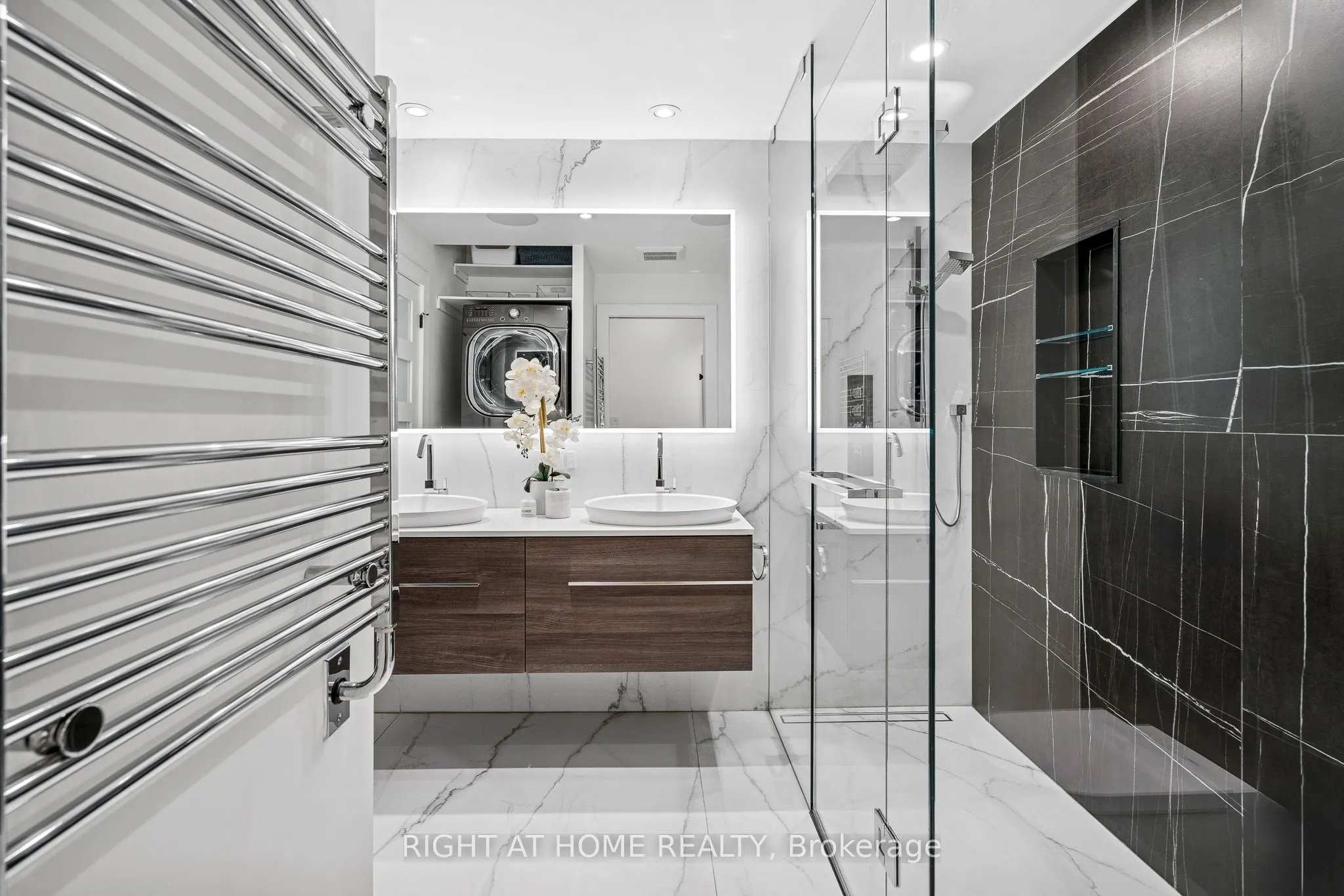 500 Richmond Street W, #118