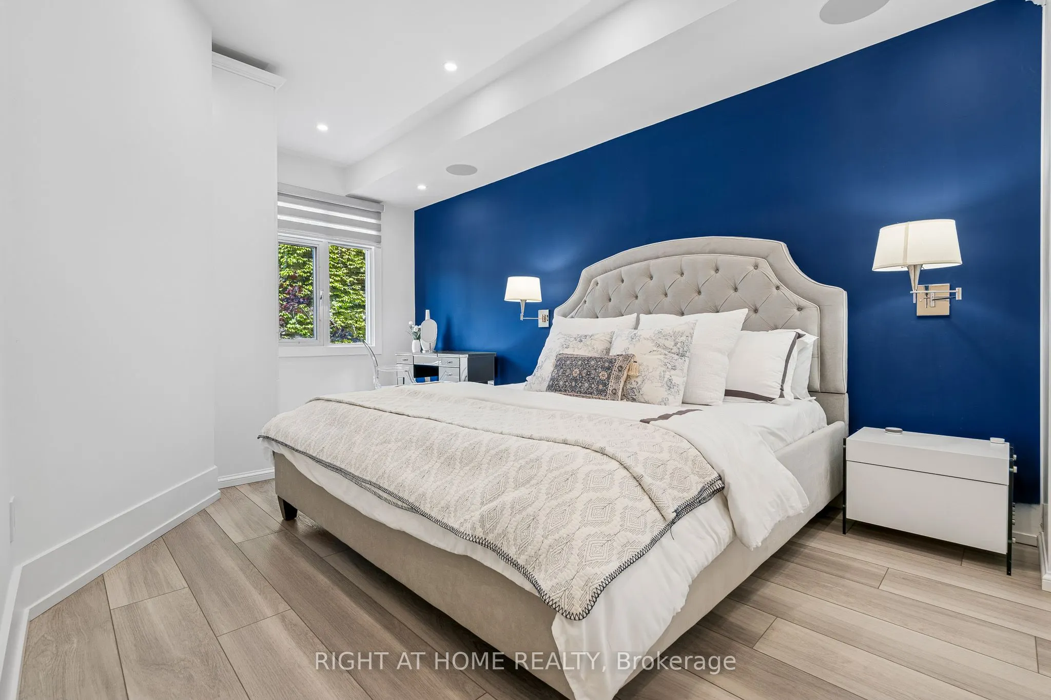 500 Richmond Street W, #118