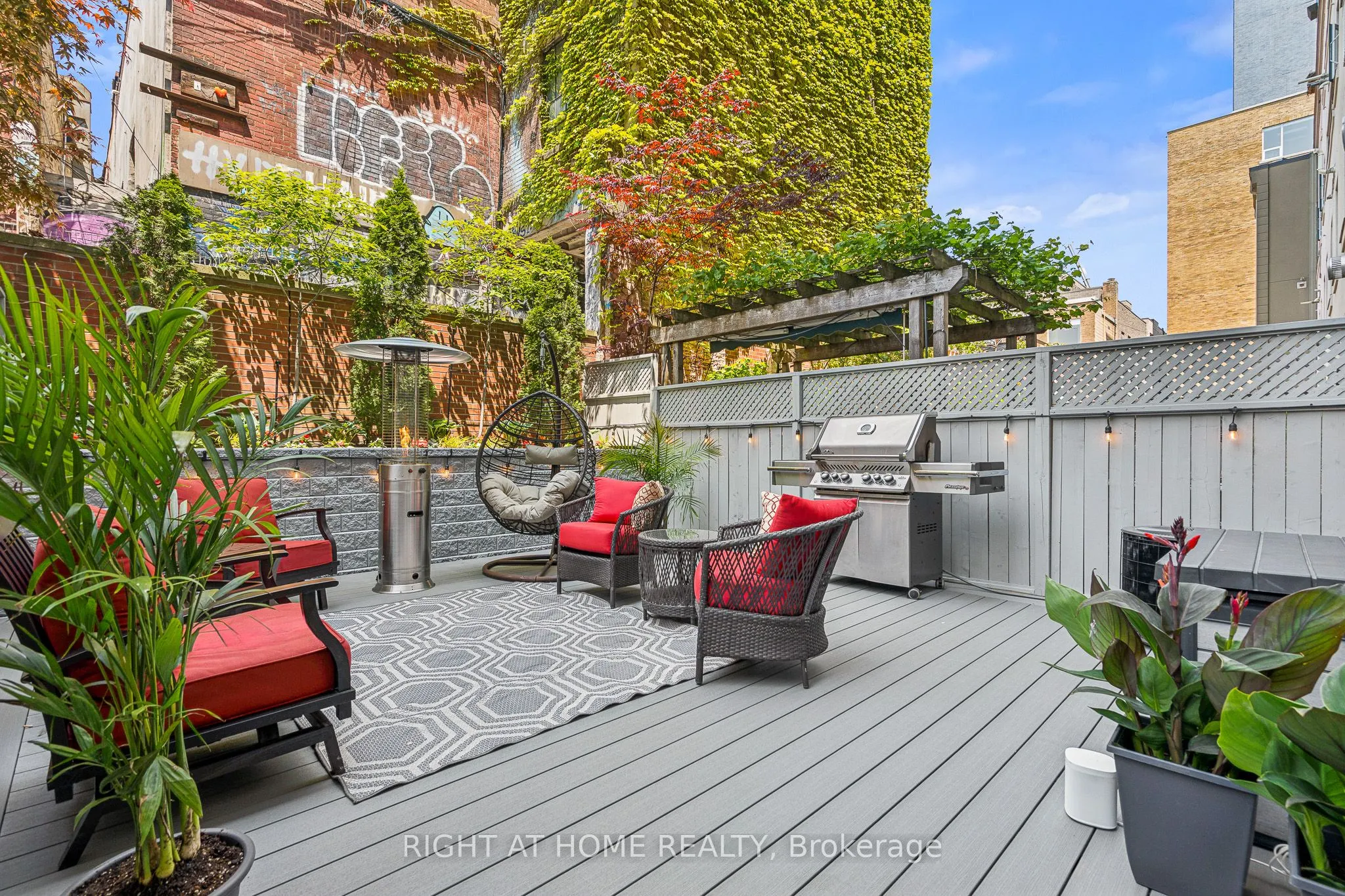 500 Richmond Street W, #118
