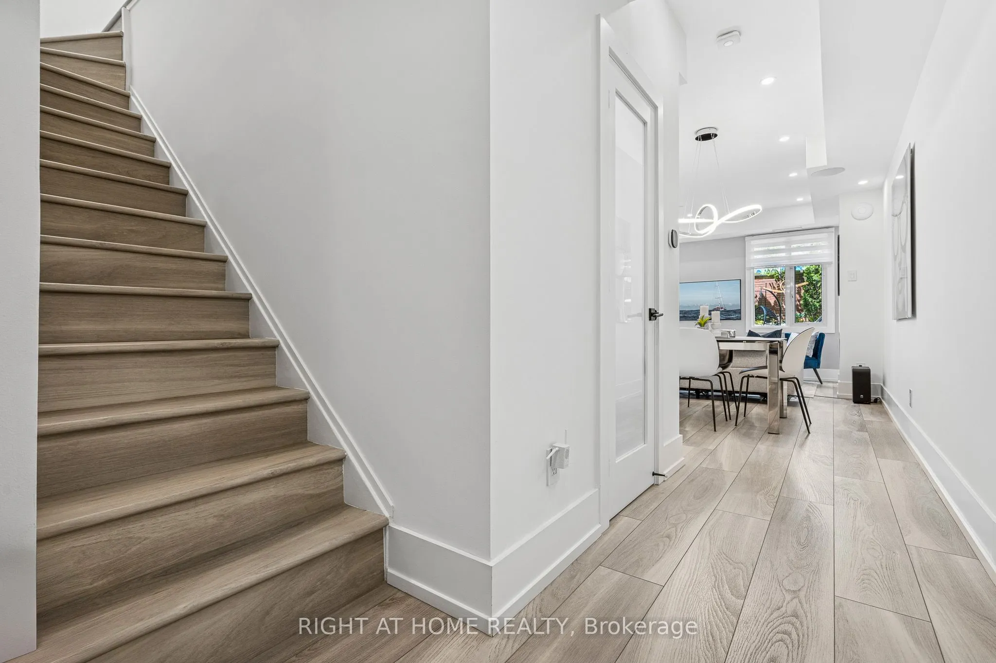 500 Richmond Street W, #118