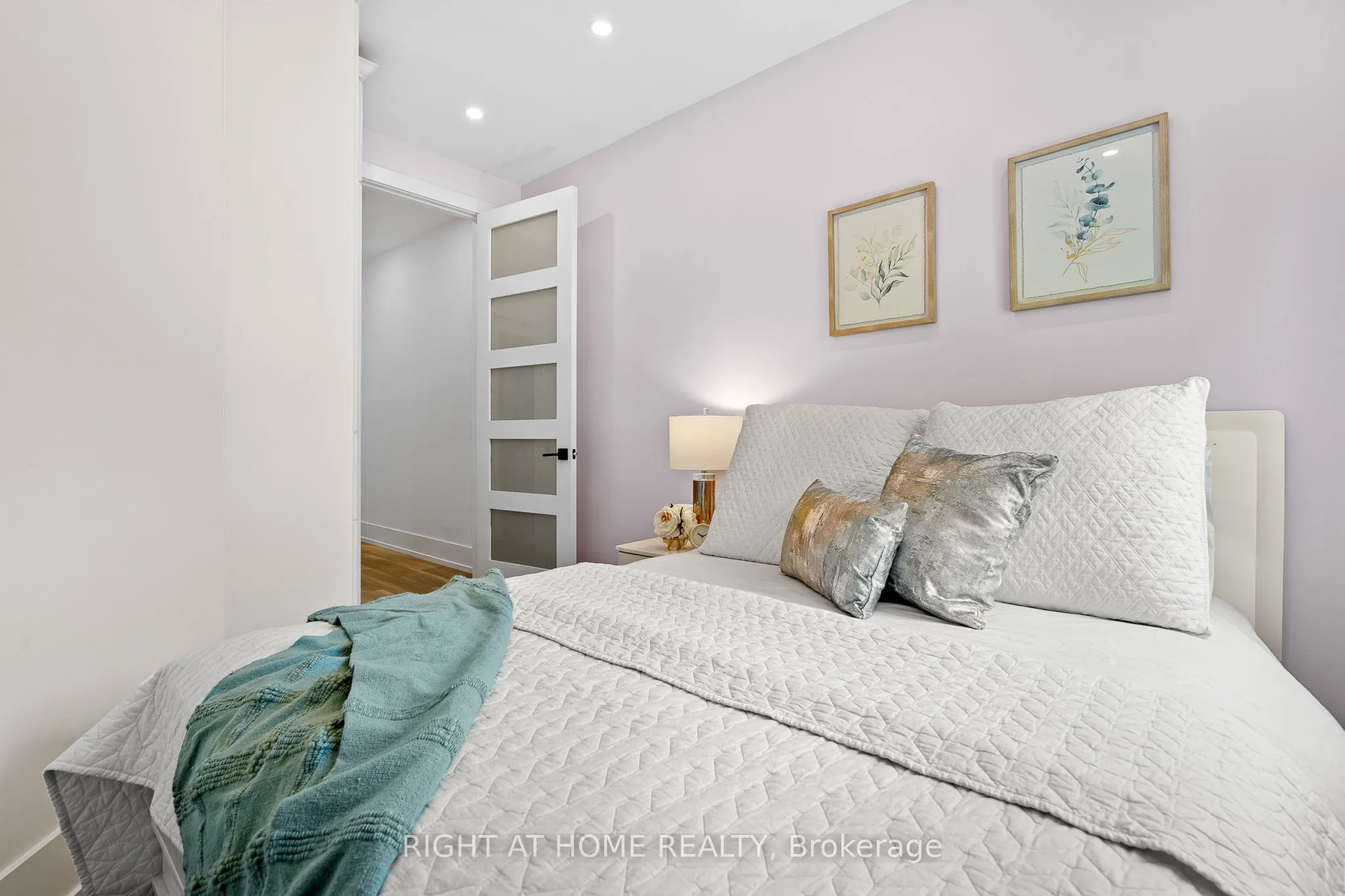 500 Richmond Street W, #118