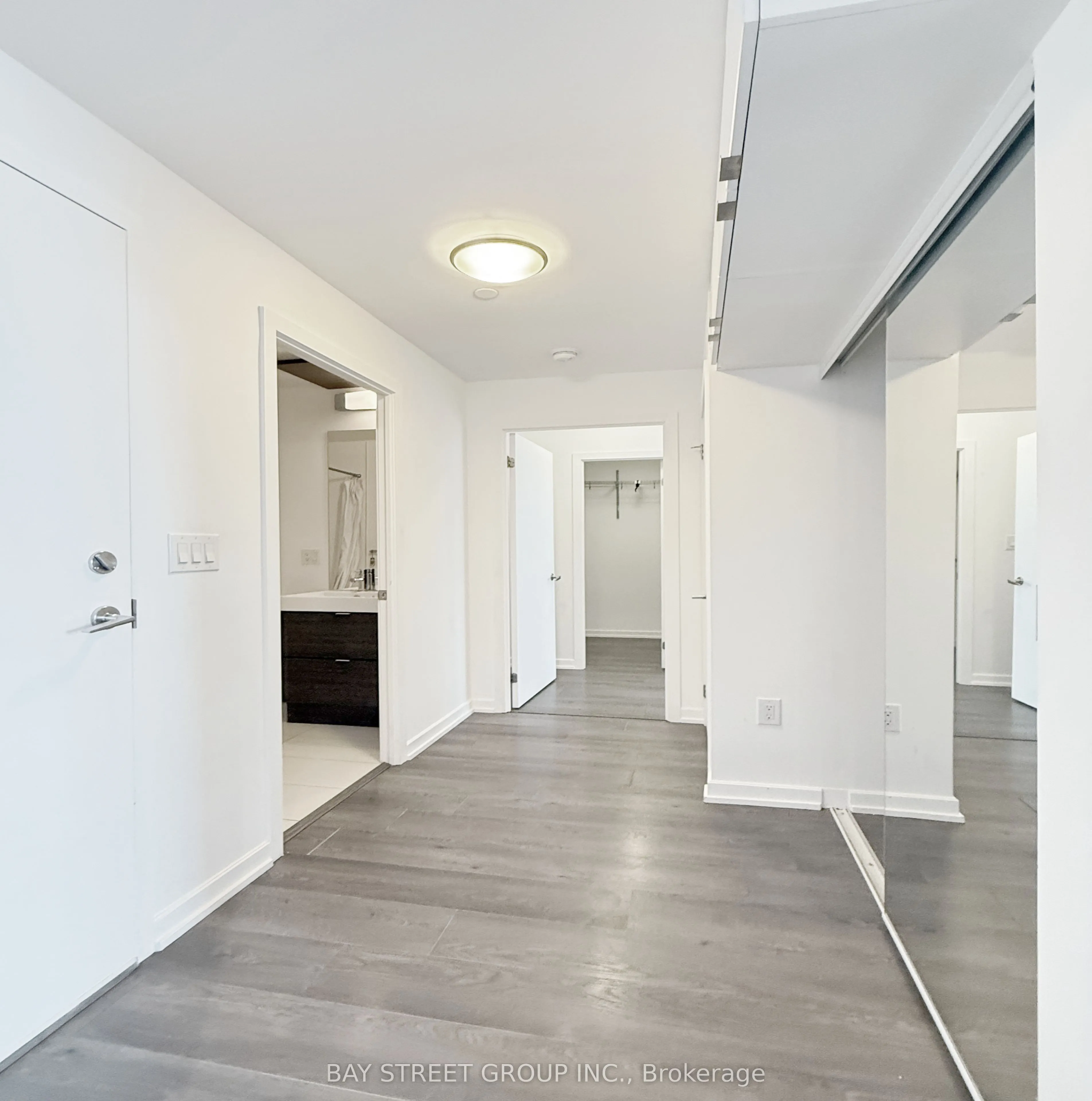 62 Forest Manor Road, #2401