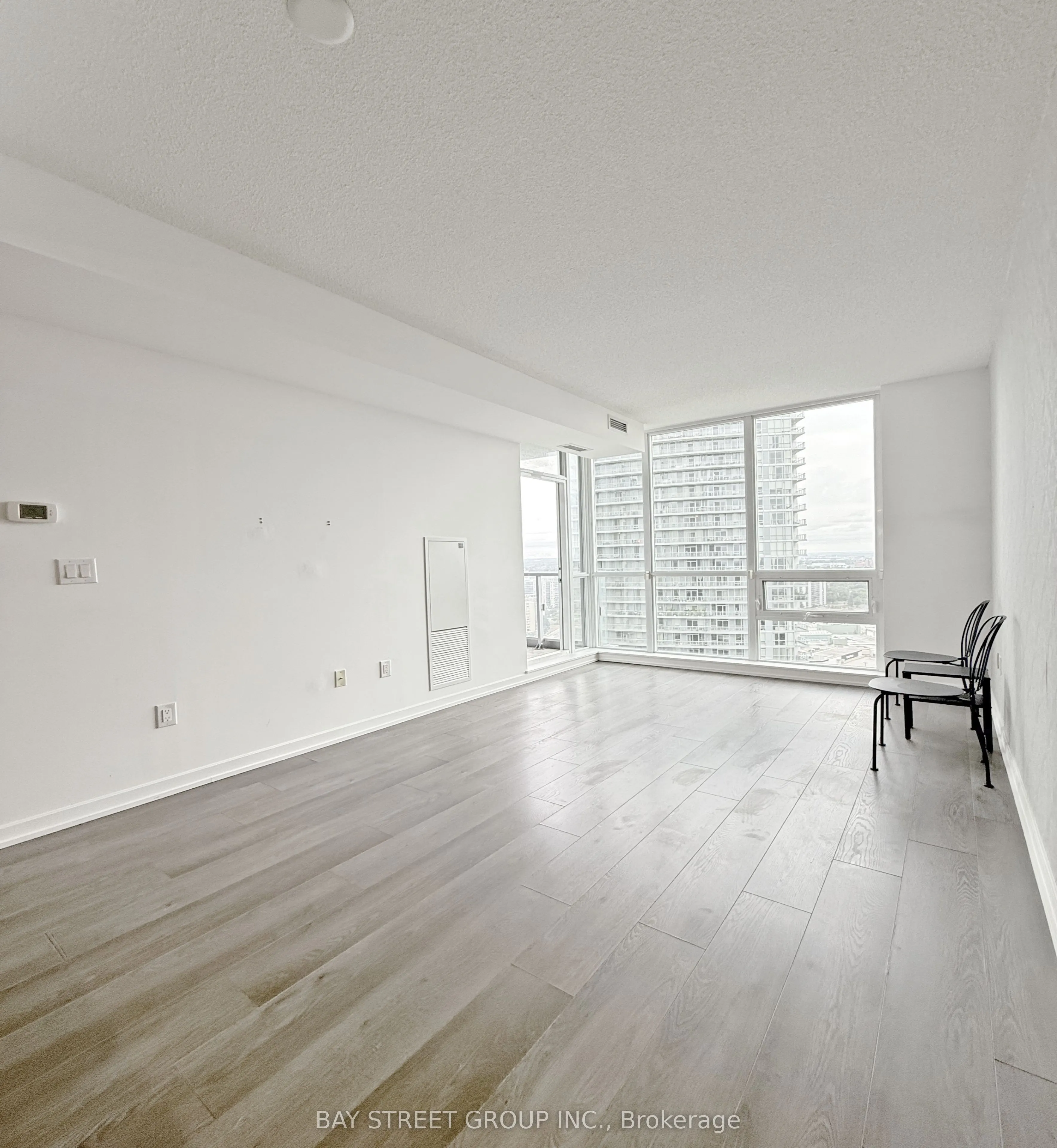 62 Forest Manor Road, #2401