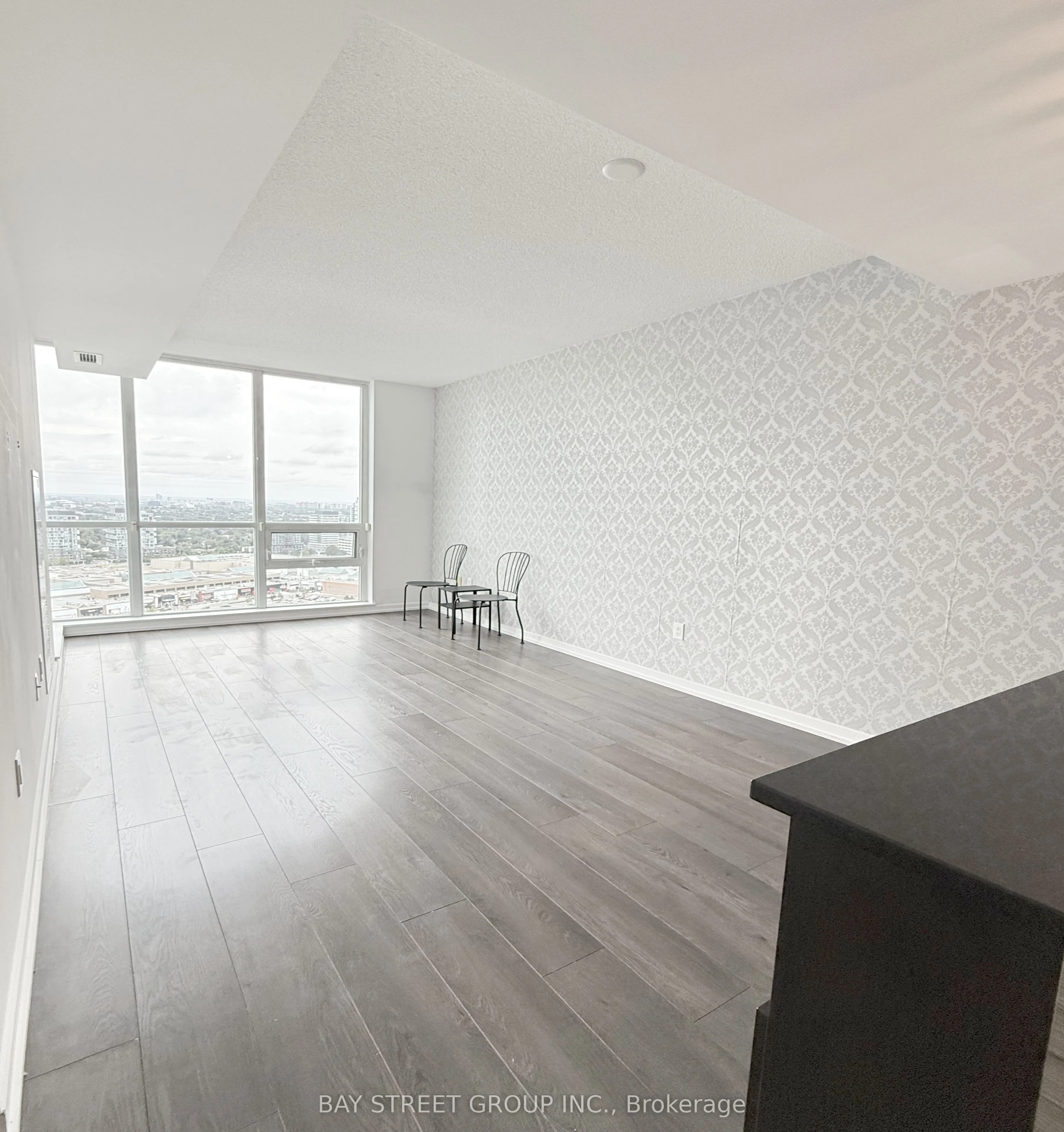 62 Forest Manor Road, #2401