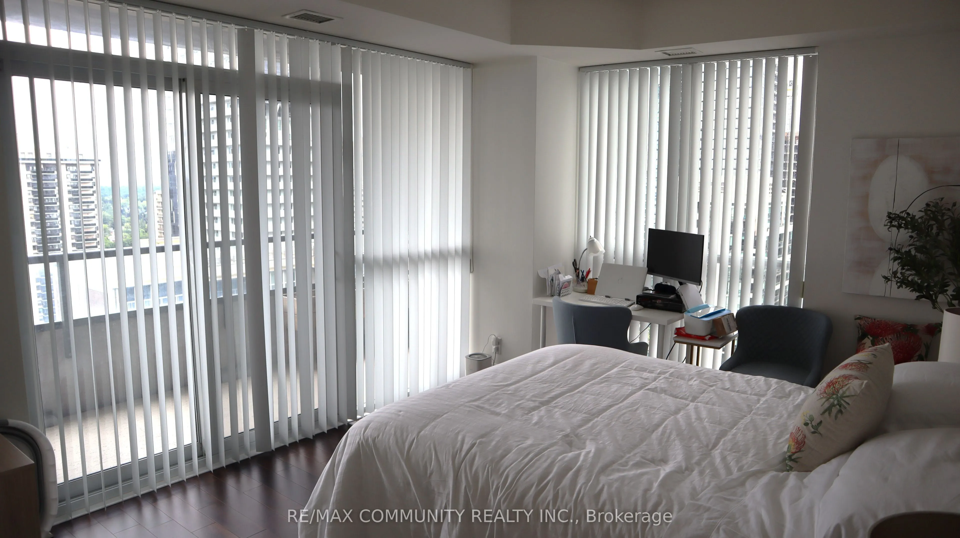 25 Broadway Avenue, #1903