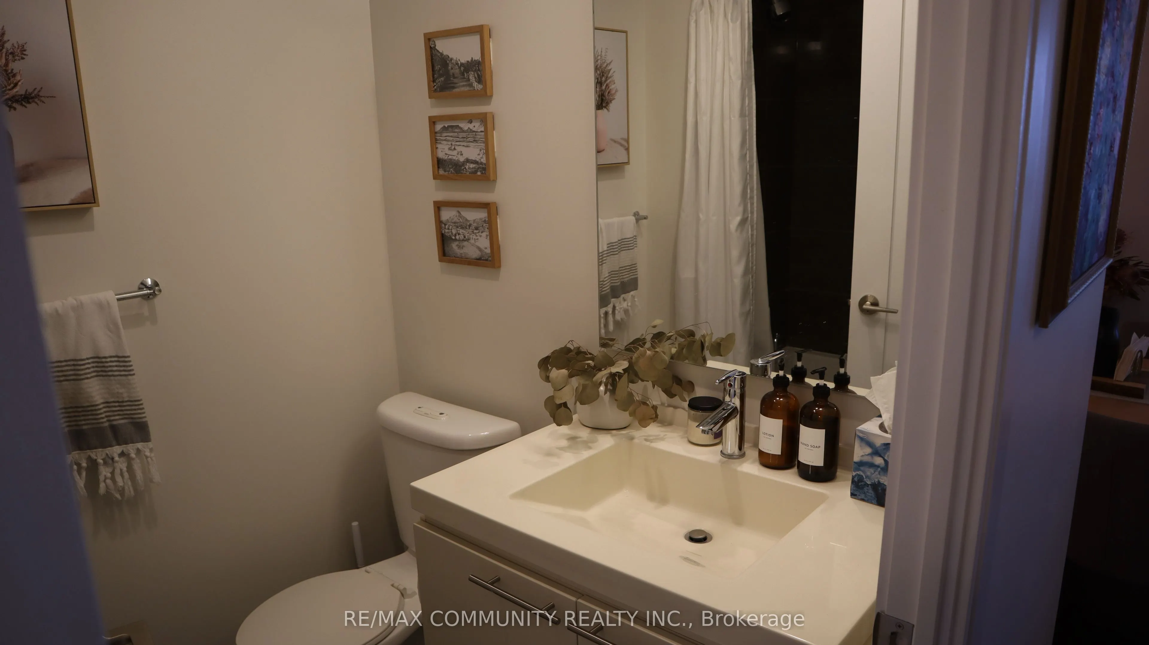 25 Broadway Avenue, #1903