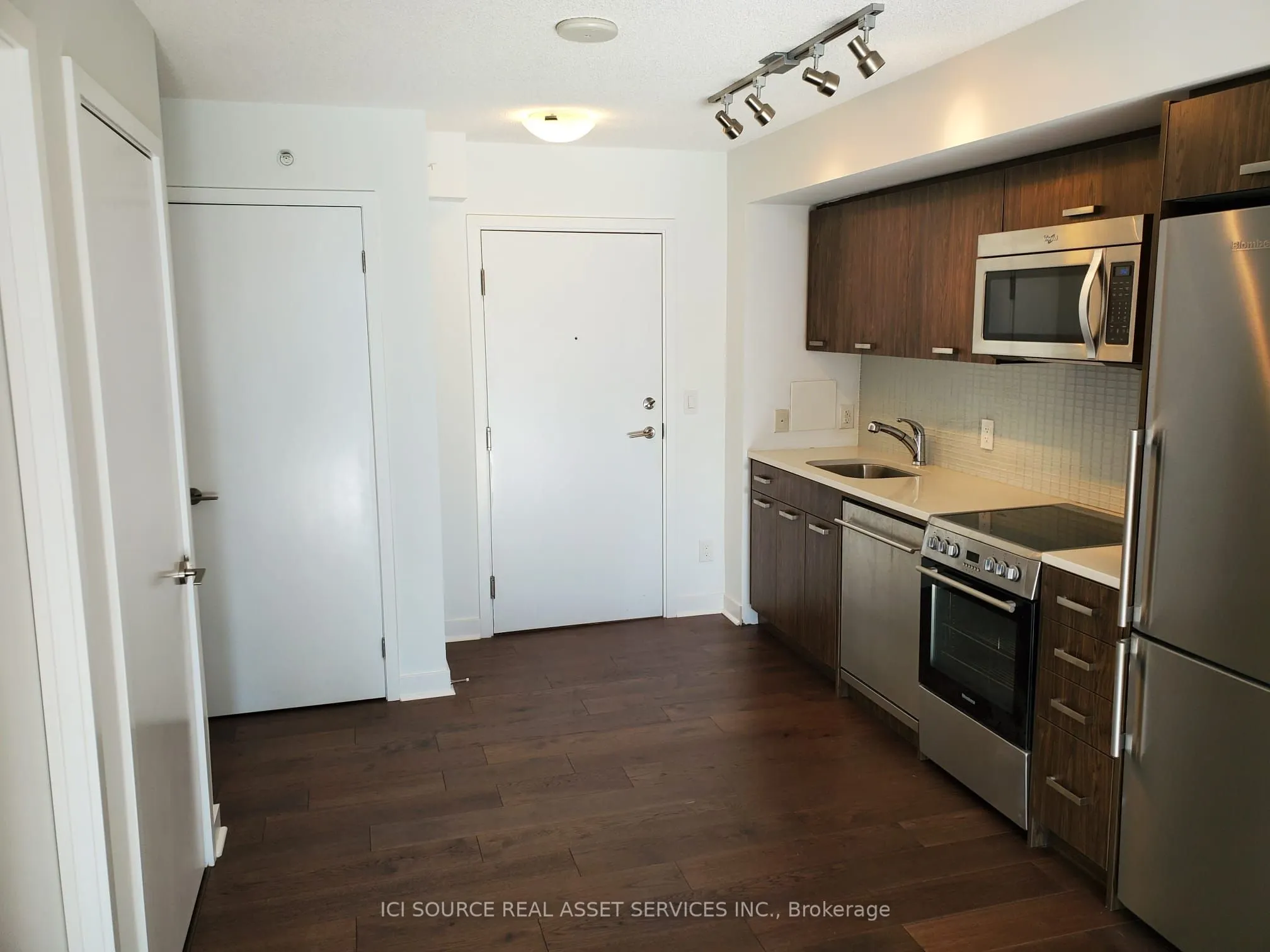 295 Adelaide Street W, #1212