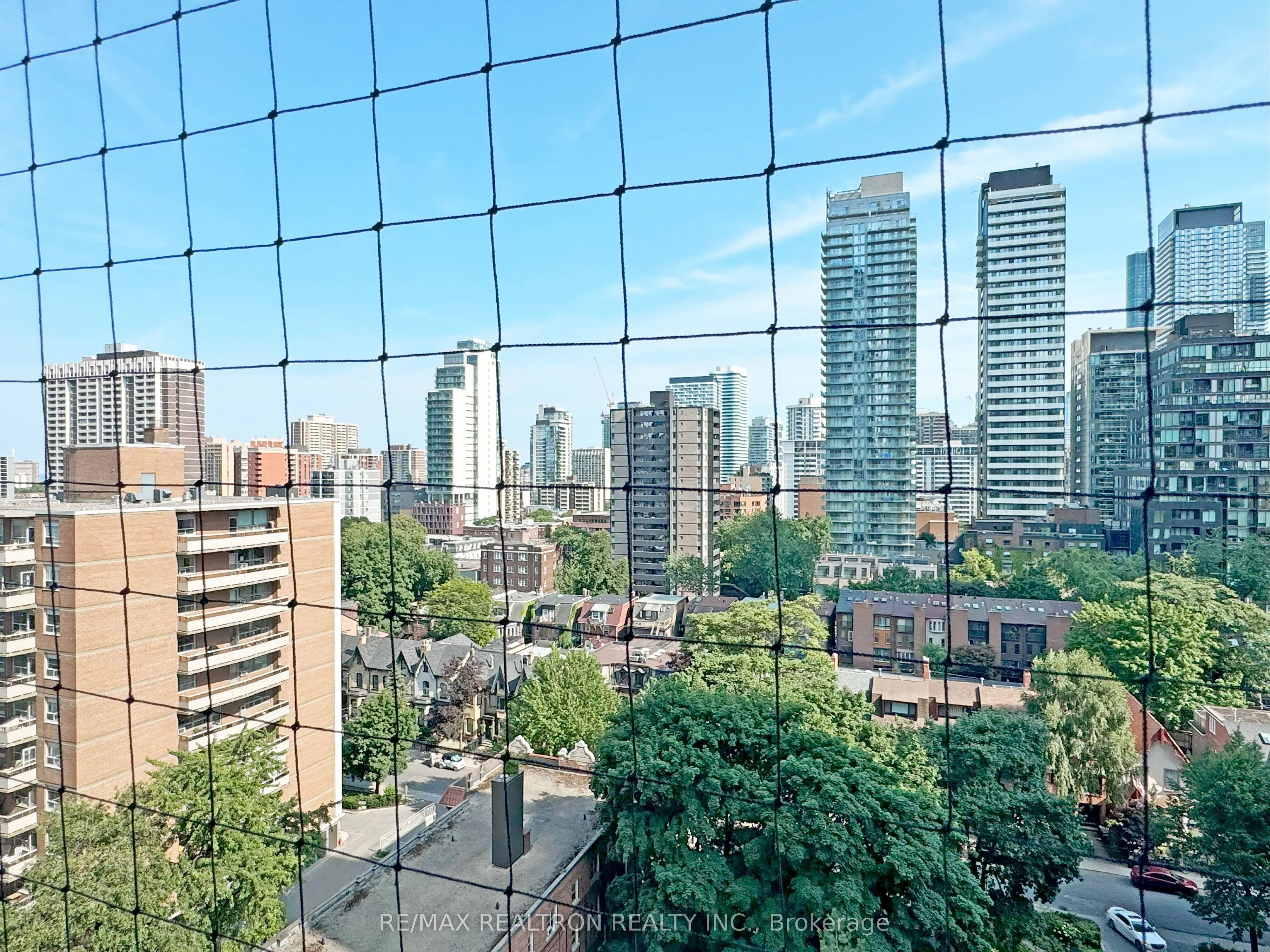 33 Isabella Street, #1215