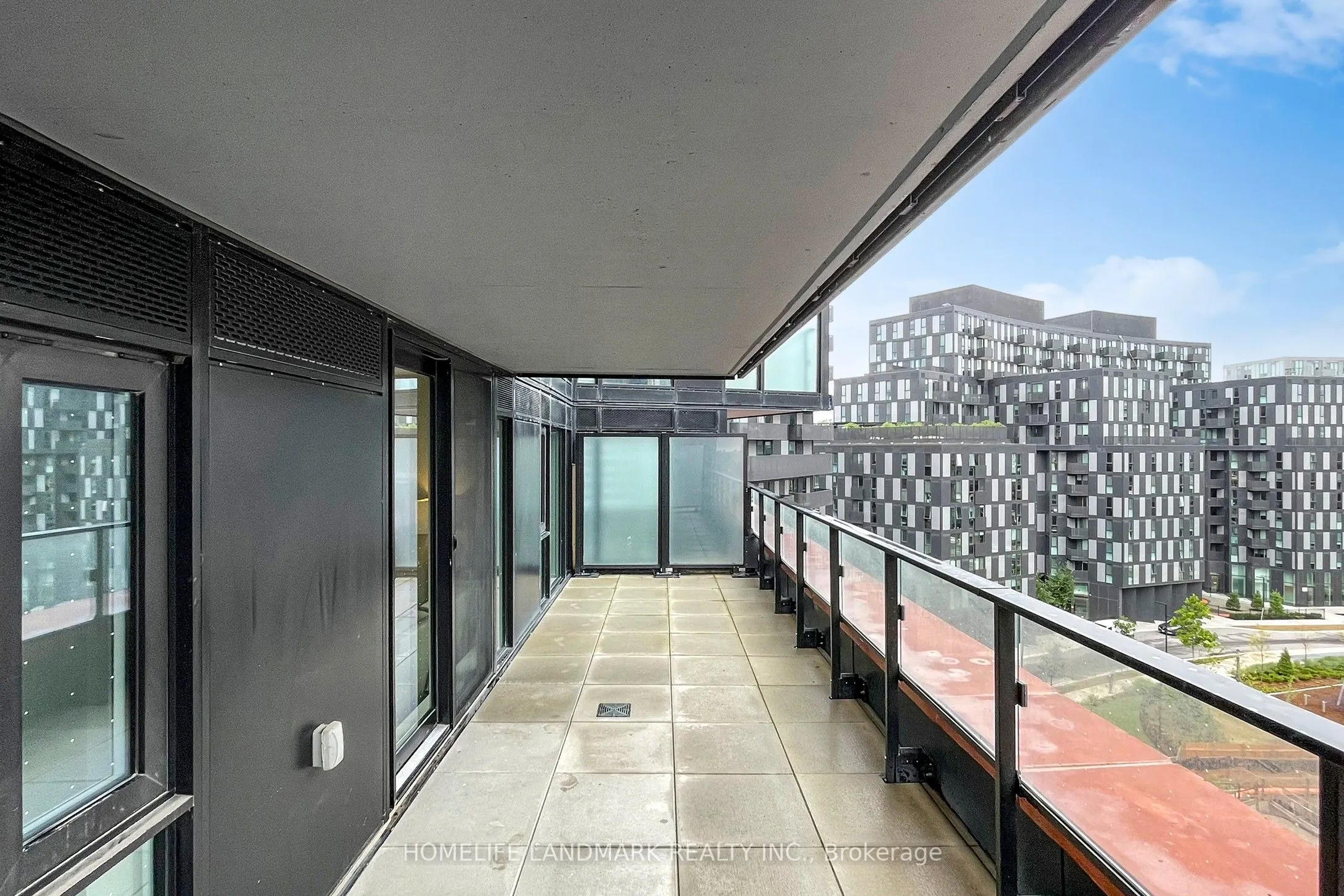 8 TIPPETT Road, #717