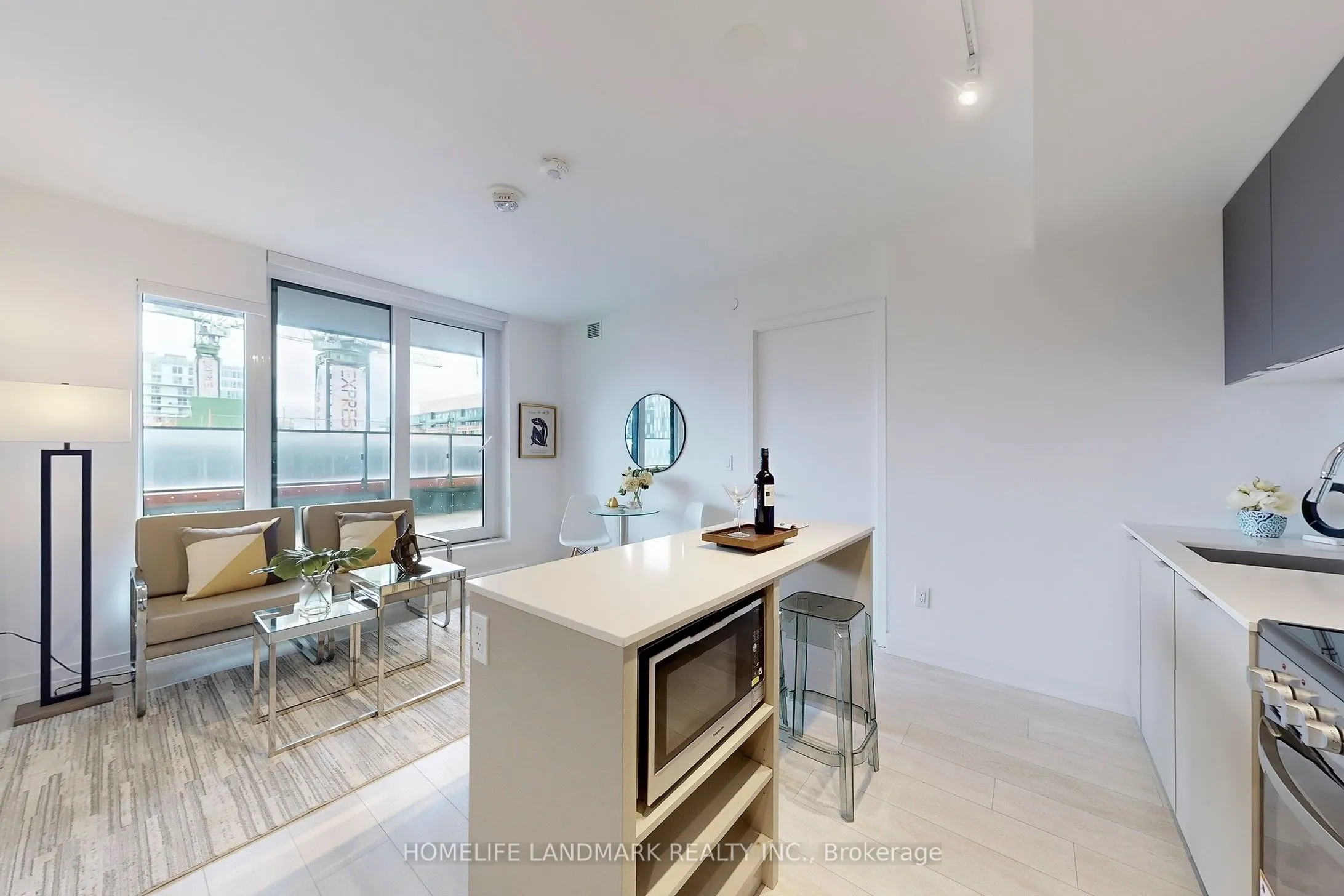 8 TIPPETT Road, #717
