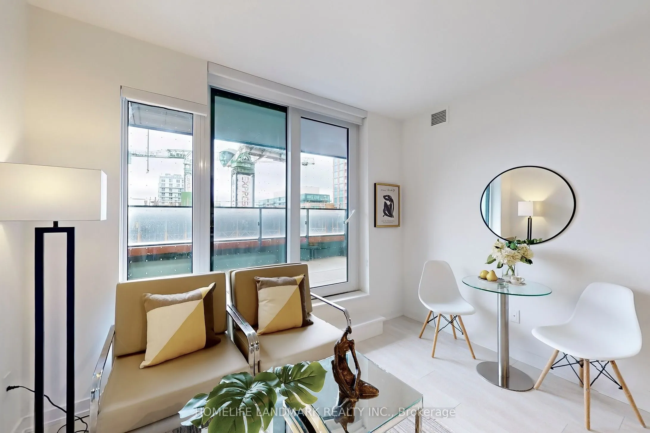 8 TIPPETT Road, #717