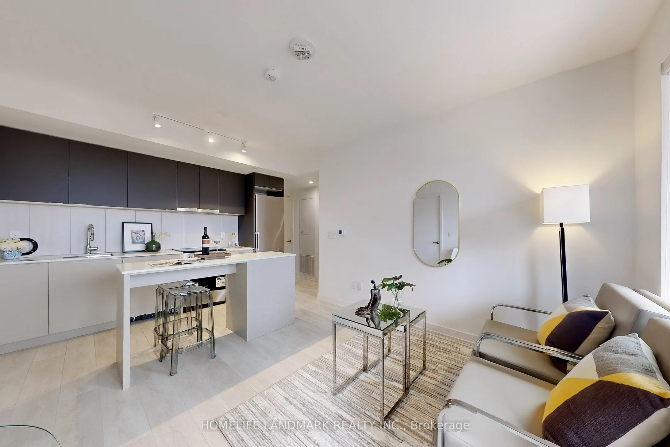8 TIPPETT Road, #717