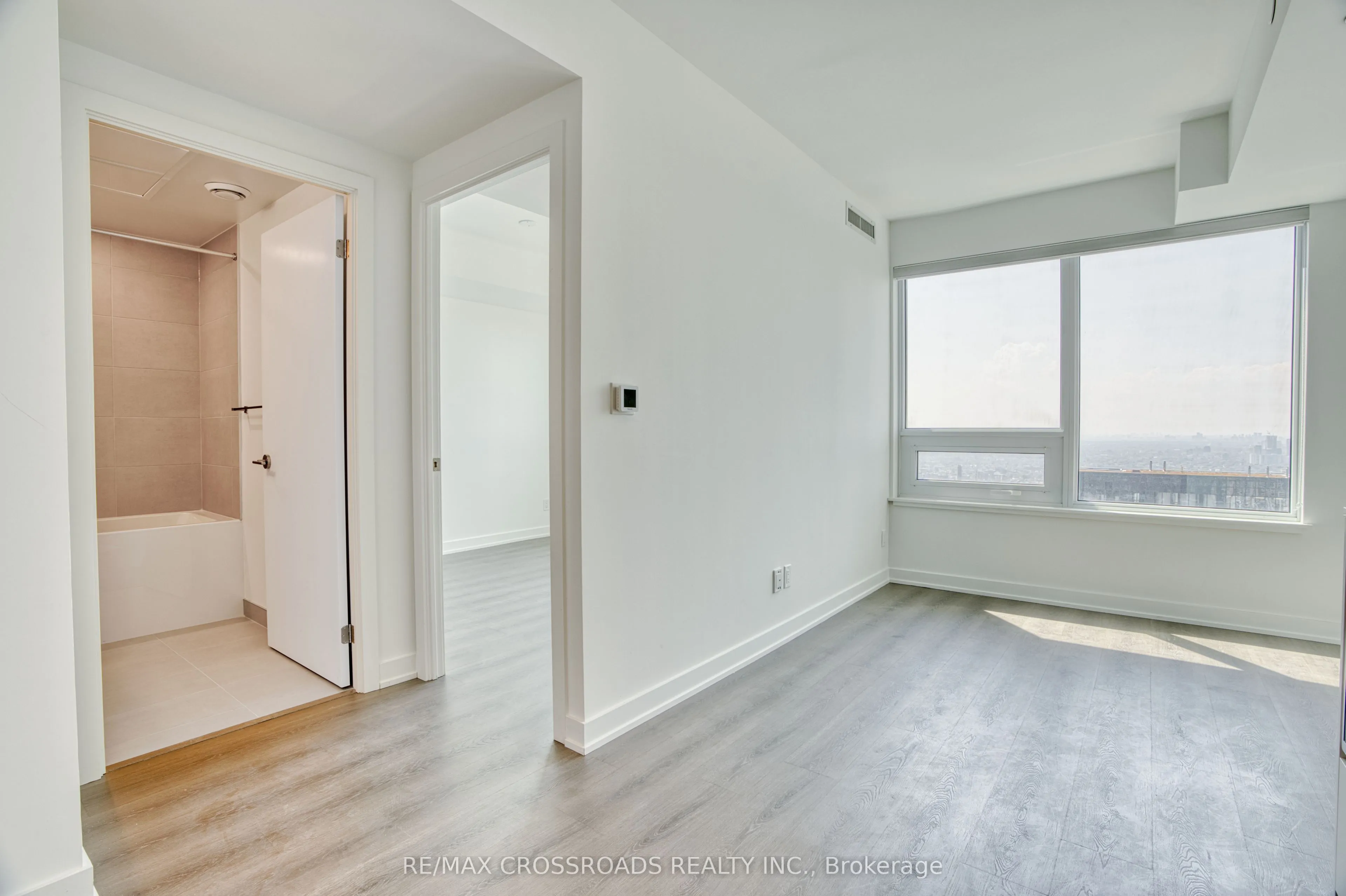 8 Wellesley Street W, #5701