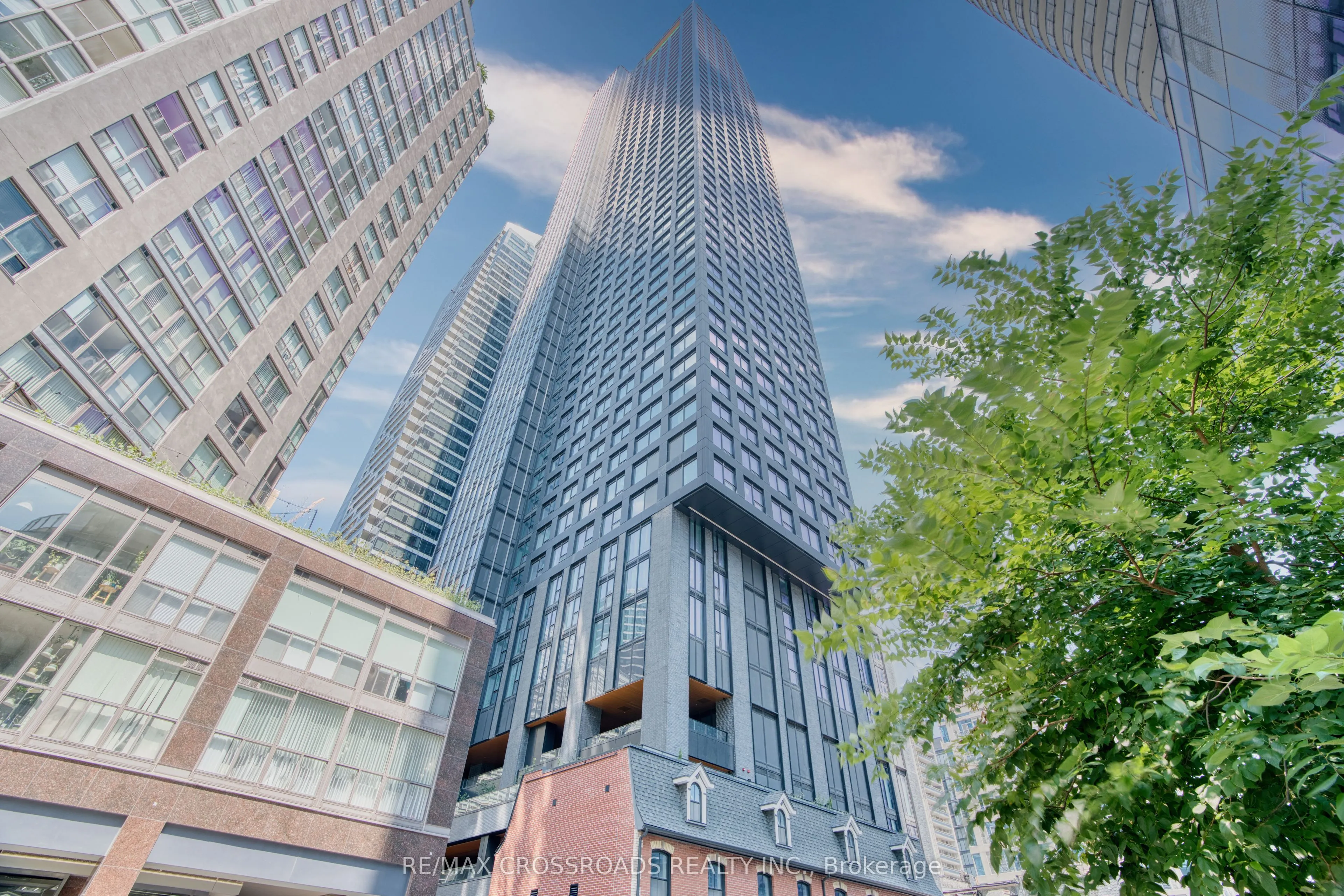 8 Wellesley Street W, #5701