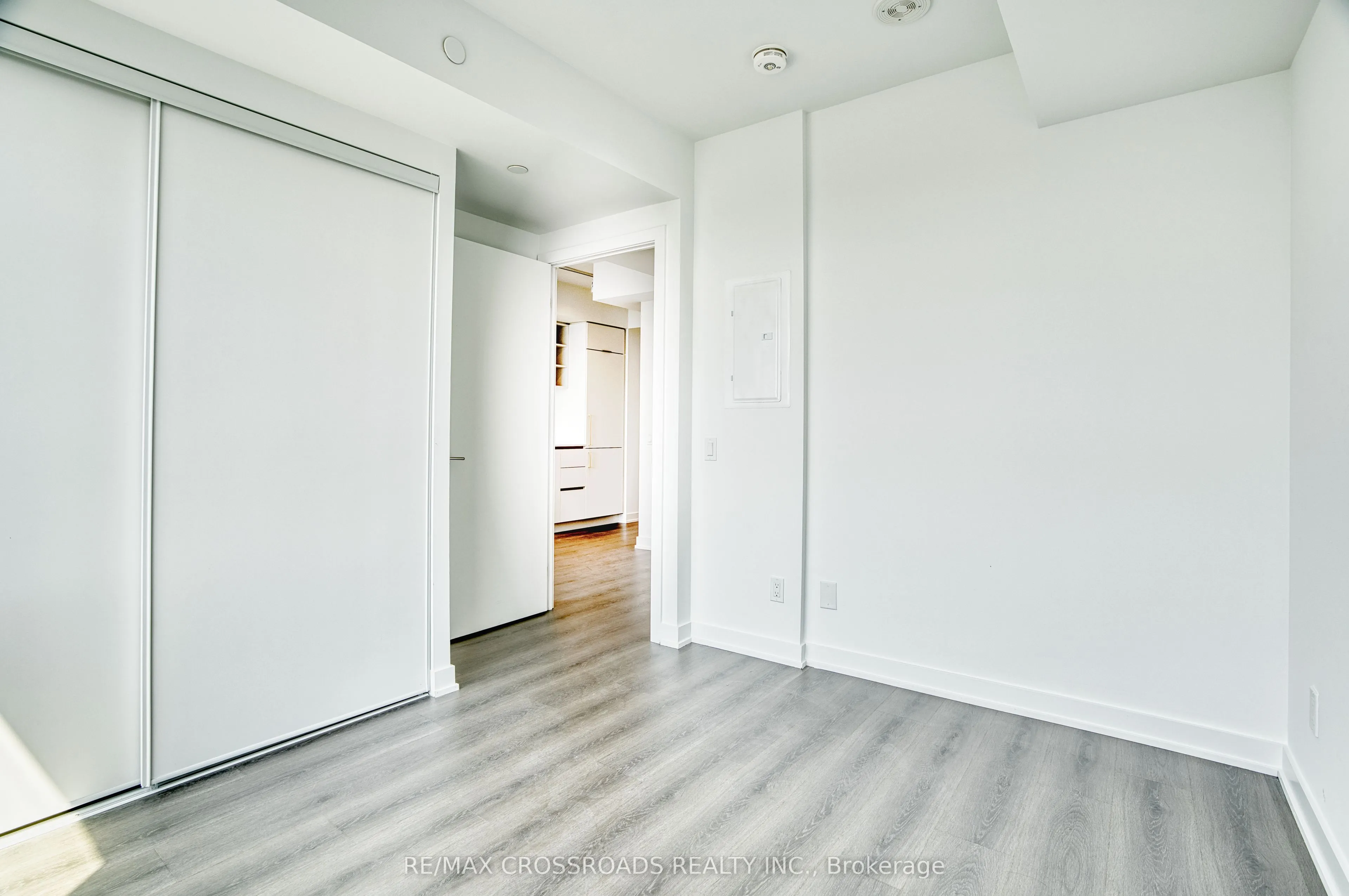 8 Wellesley Street W, #5701