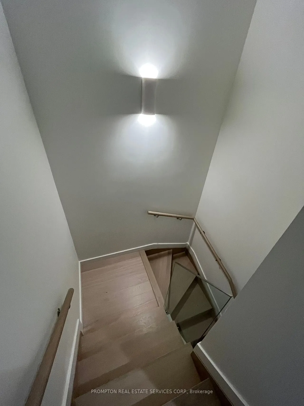 95 McMahon Drive, #TH508