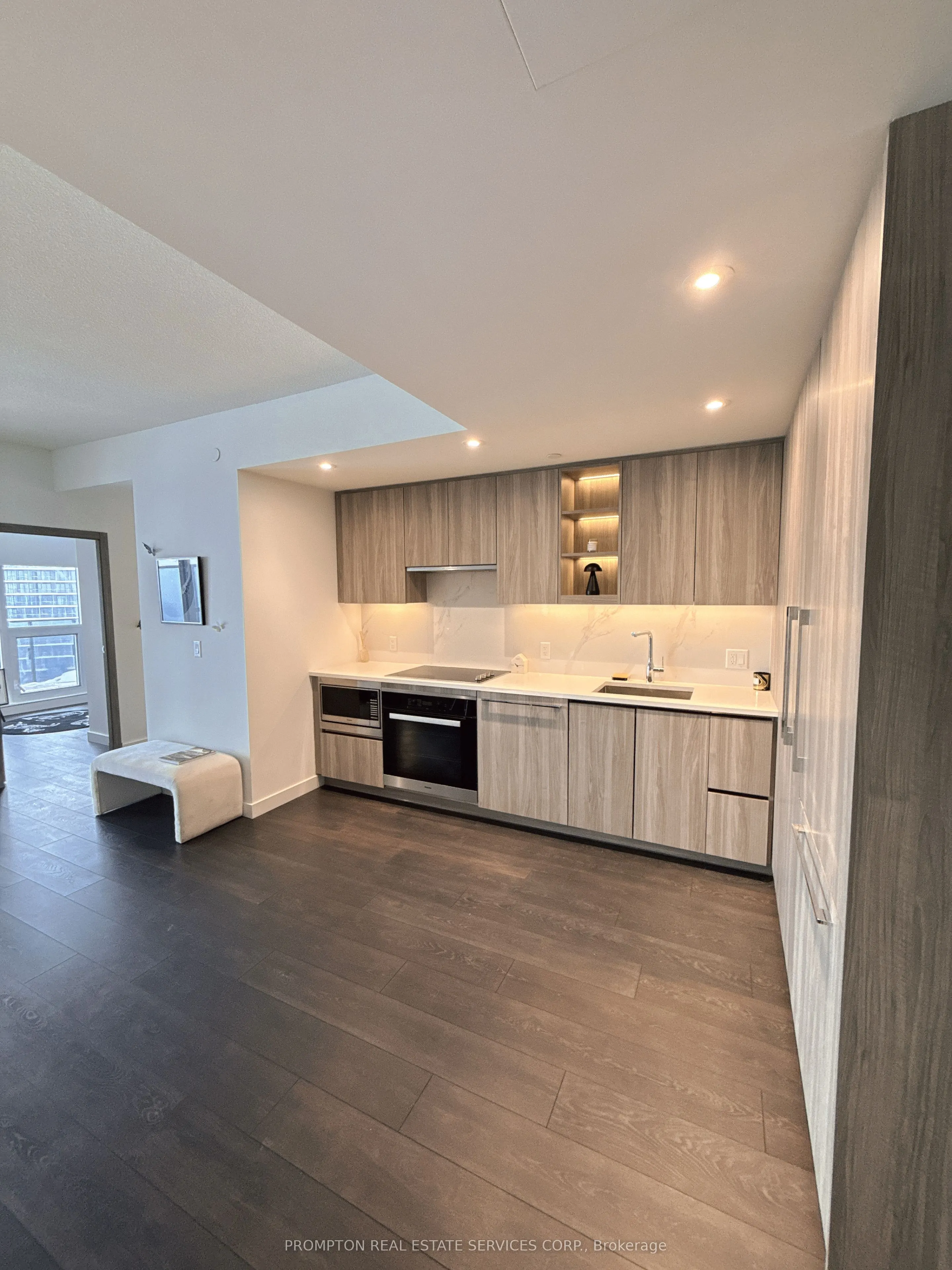 85 McMahon Drive, #2608