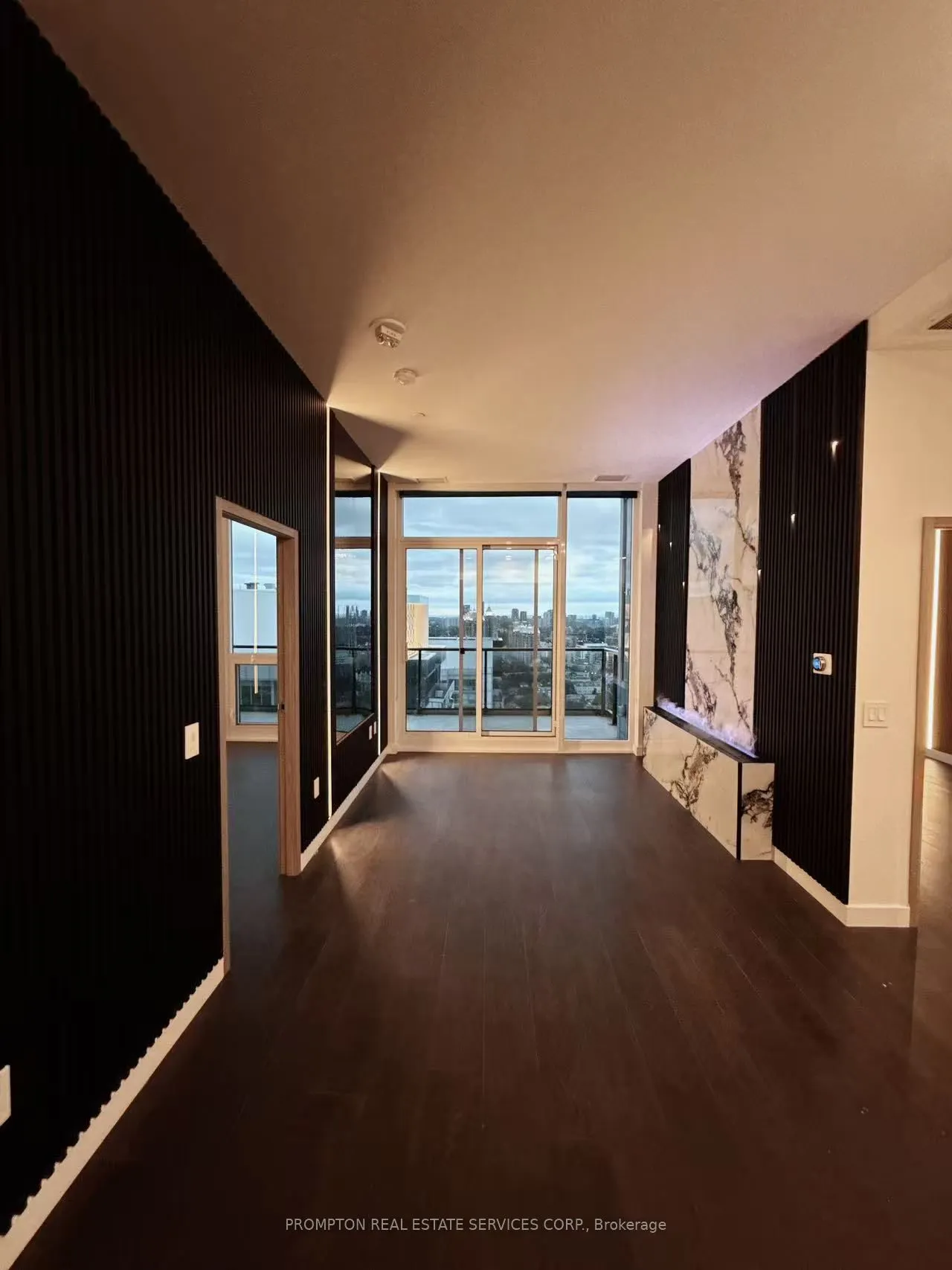 95 McMahon Drive, #PH4106