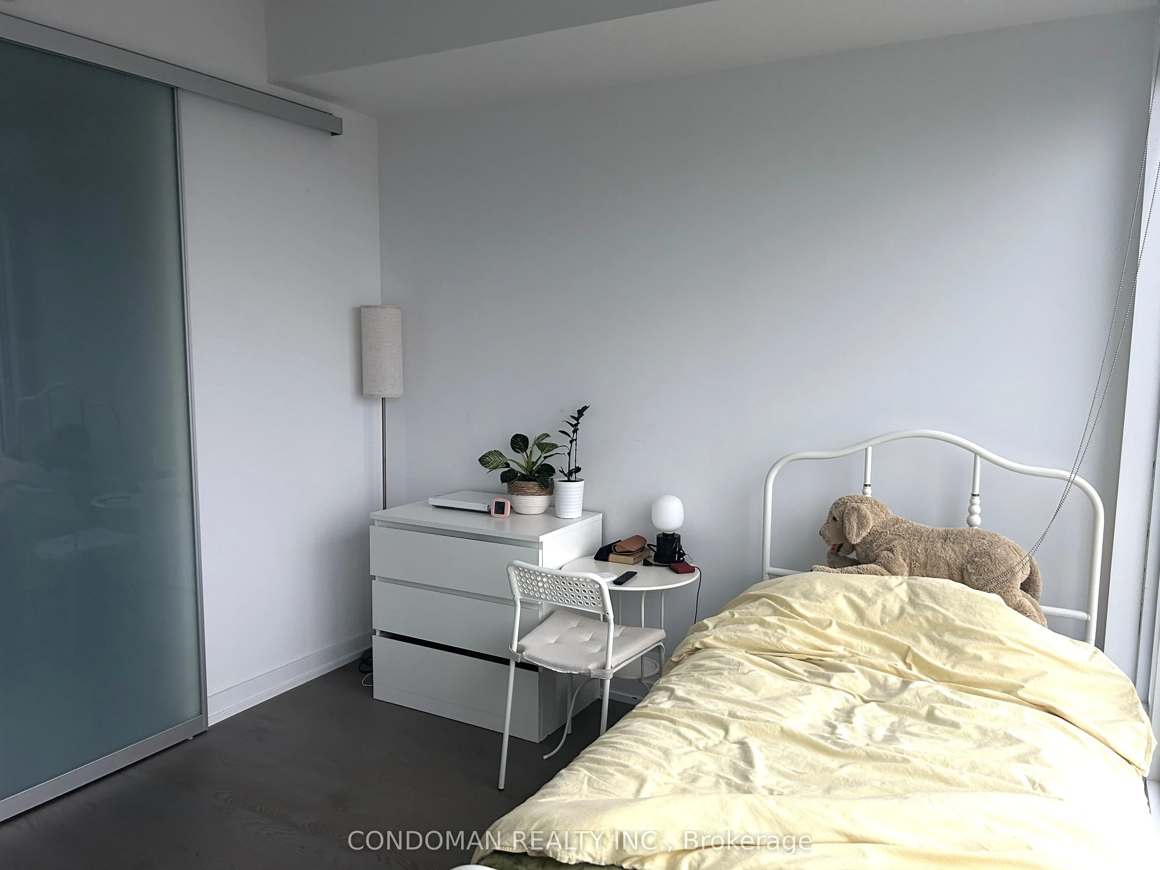 488 University Avenue, #2607