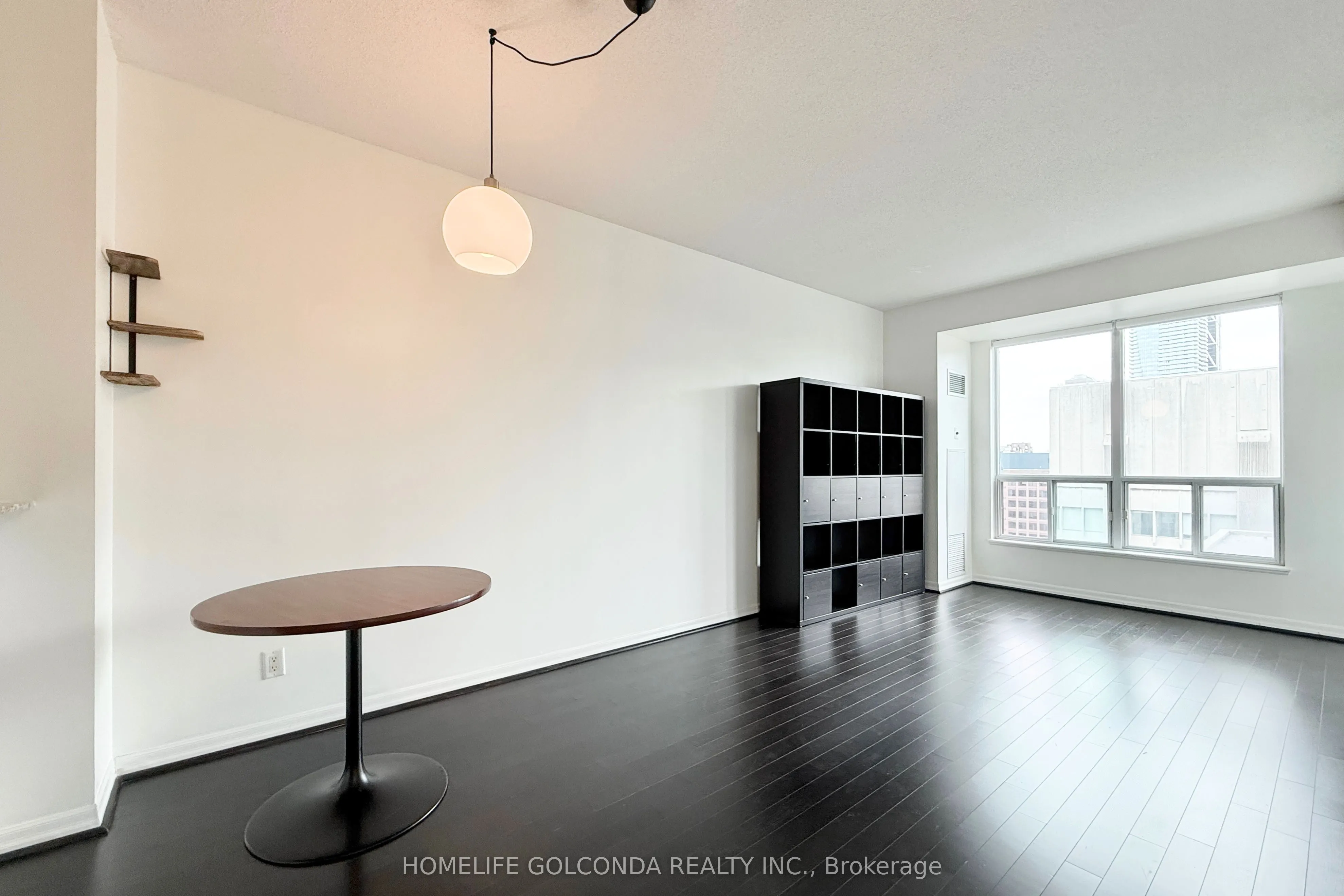 300 Bloor Street E, #2808