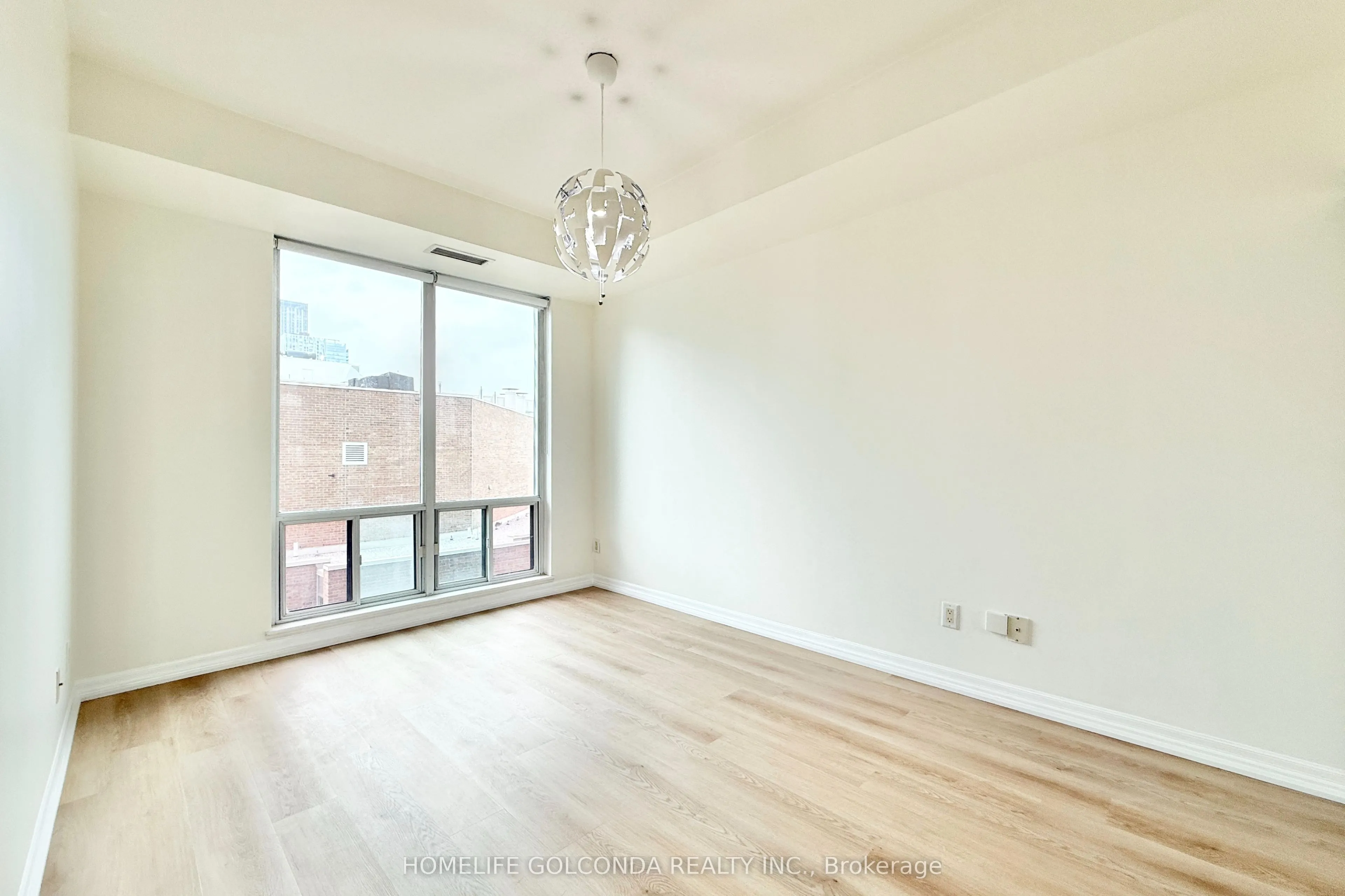 300 Bloor Street E, #2808