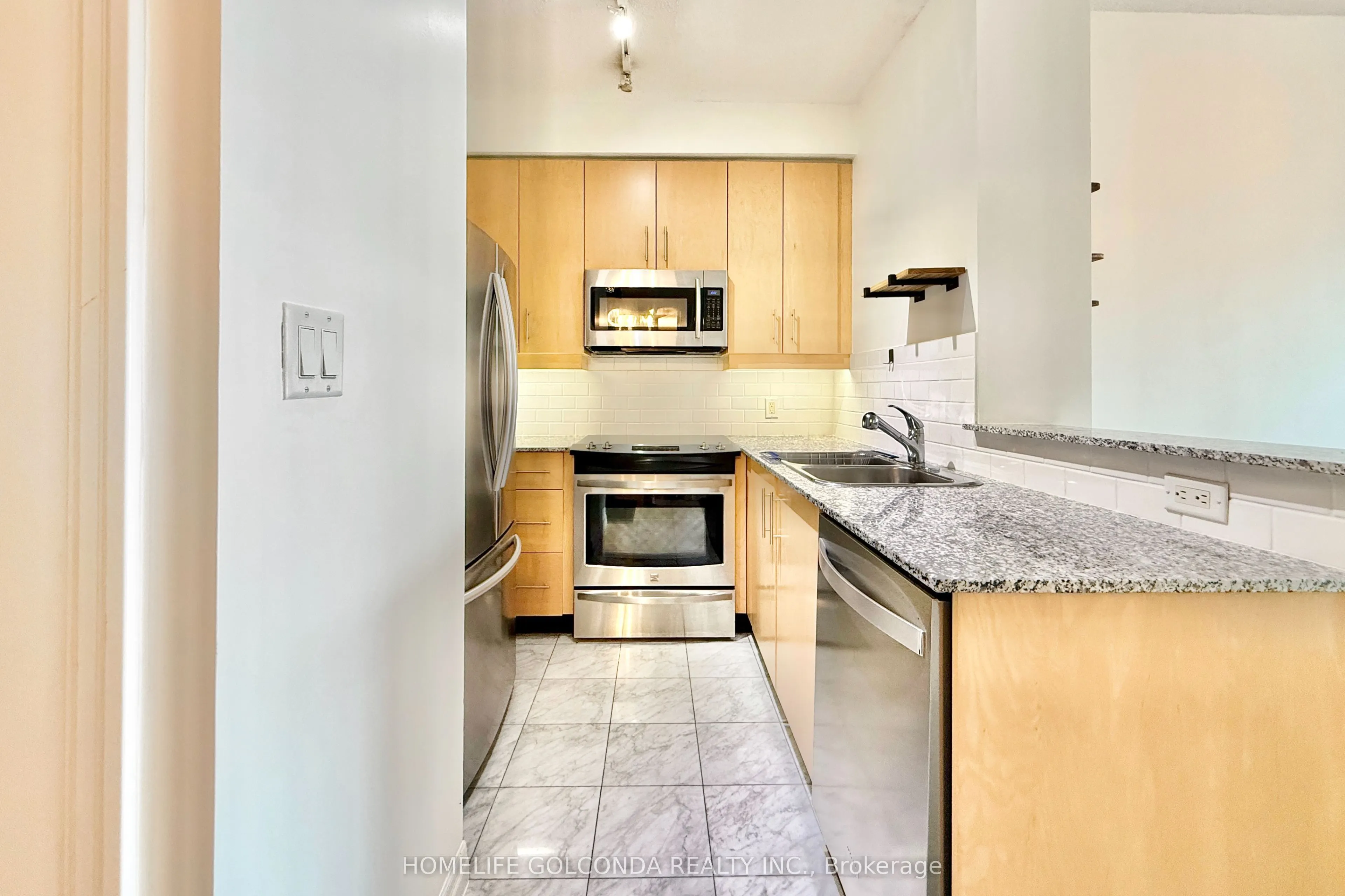 300 Bloor Street E, #2808