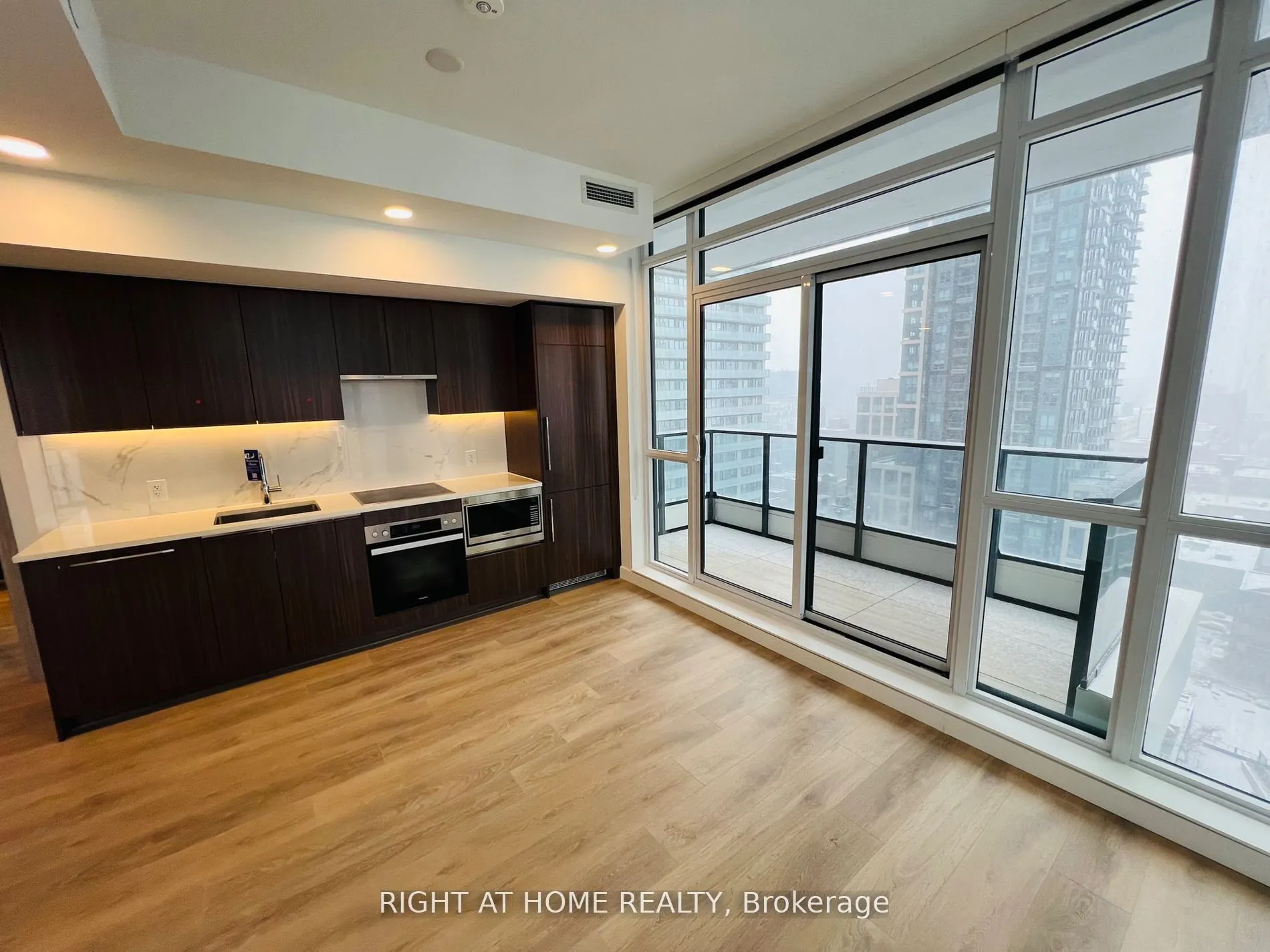 38 Widmer Street, #2311