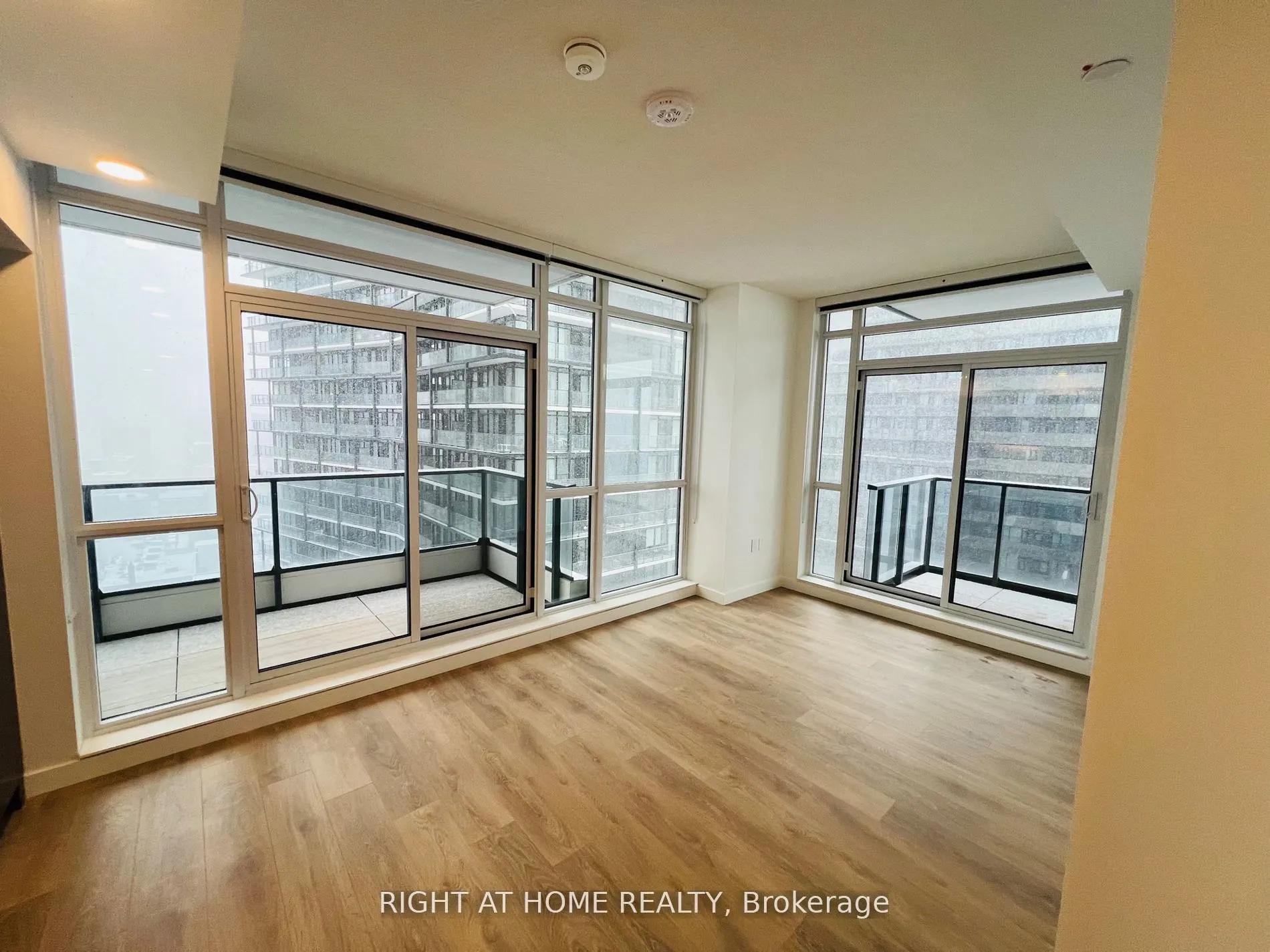 38 Widmer Street, #2311
