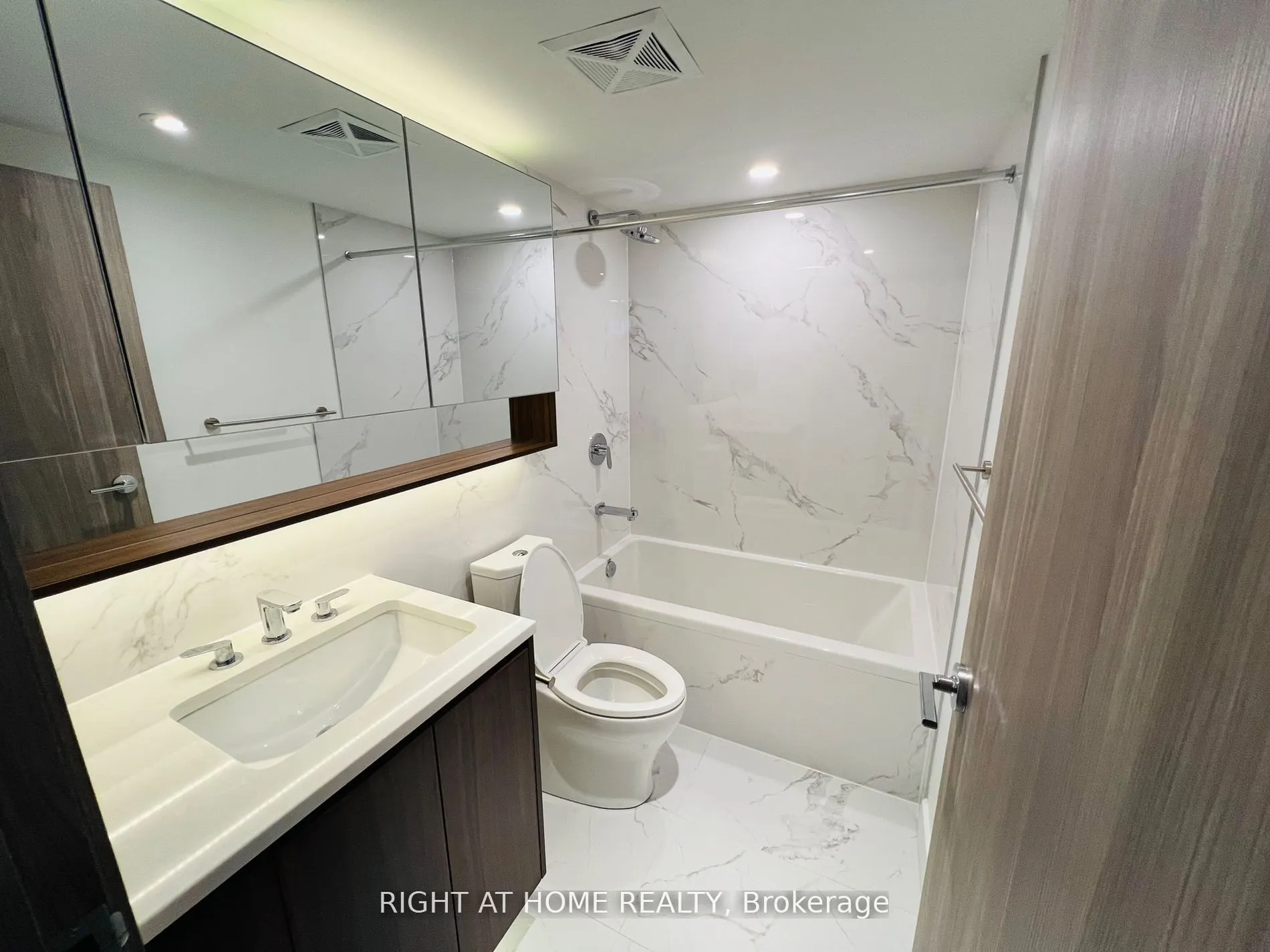 38 Widmer Street, #2311