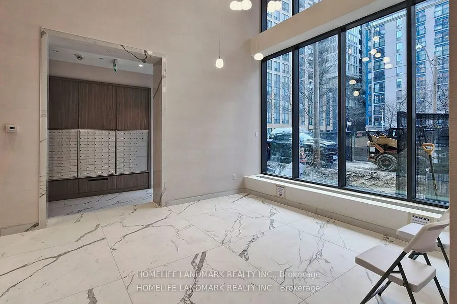 65 Mutual Street, #1604