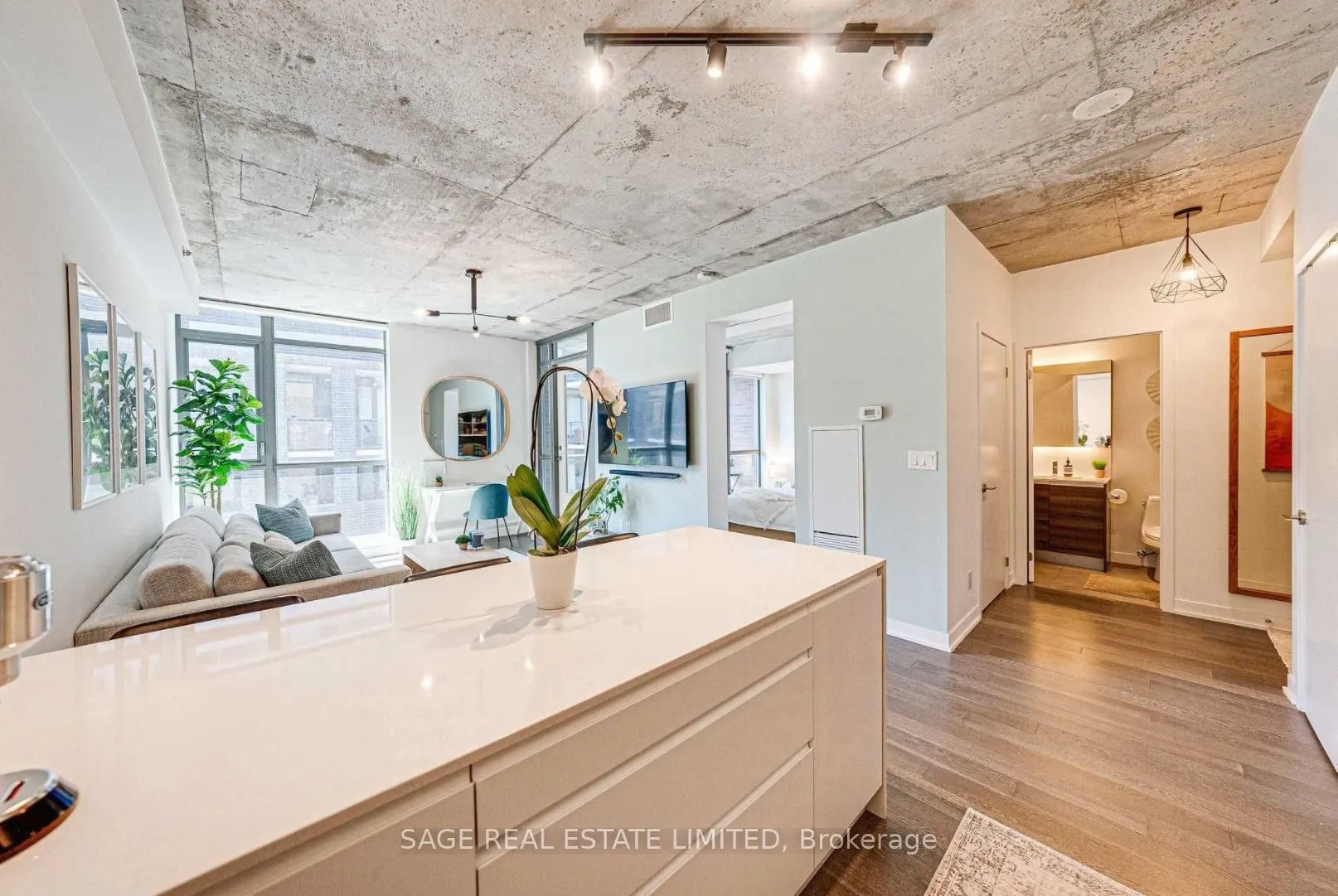 8 Gladstone Avenue, #415
