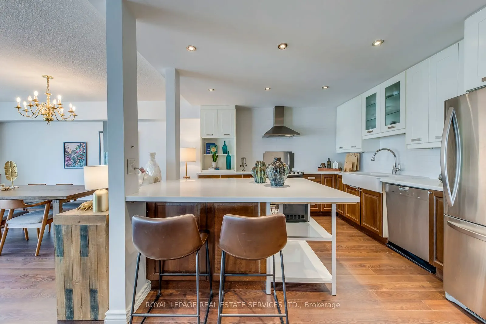 33 Harbour Square, #1032