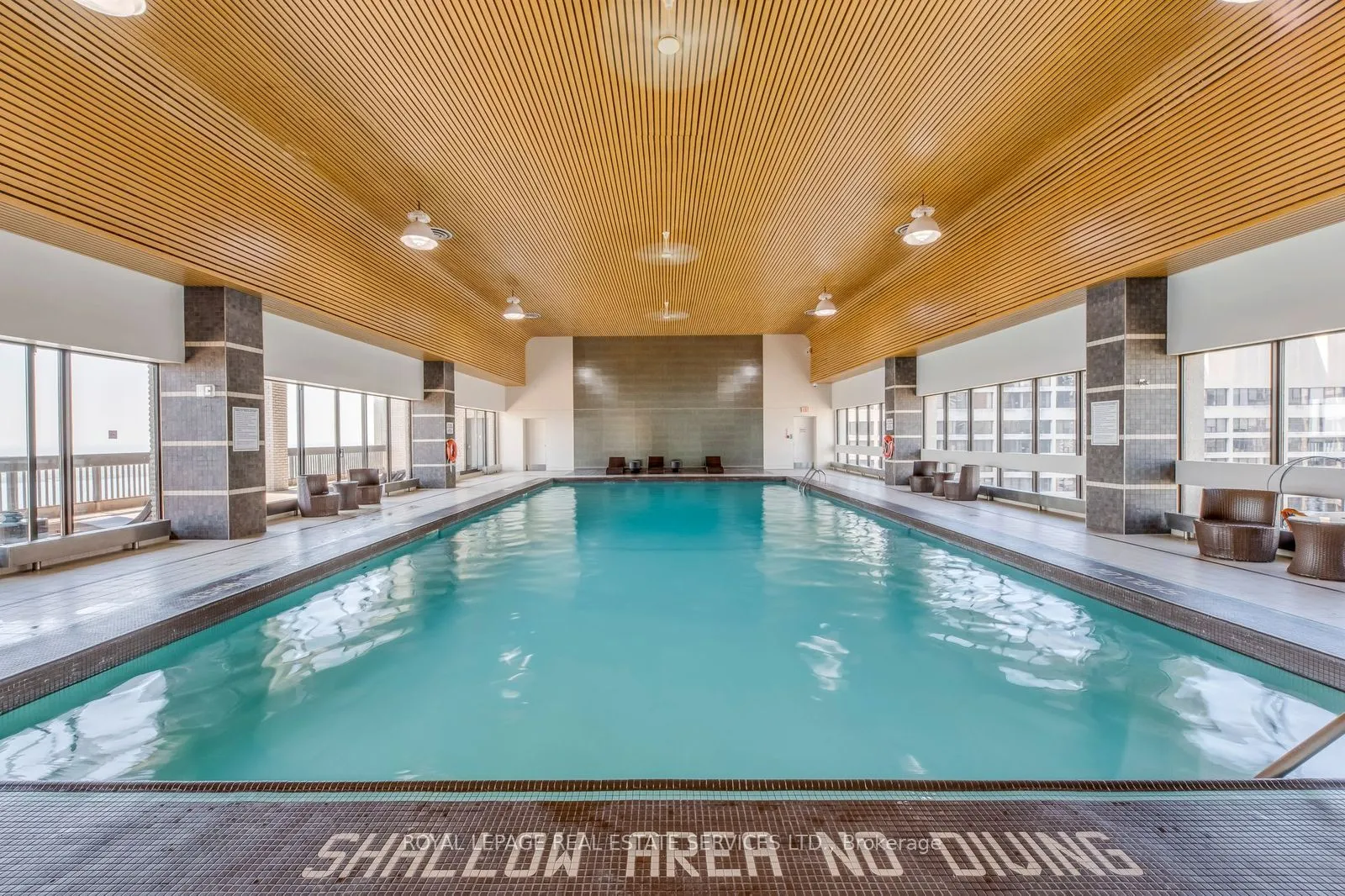 33 Harbour Square, #1032