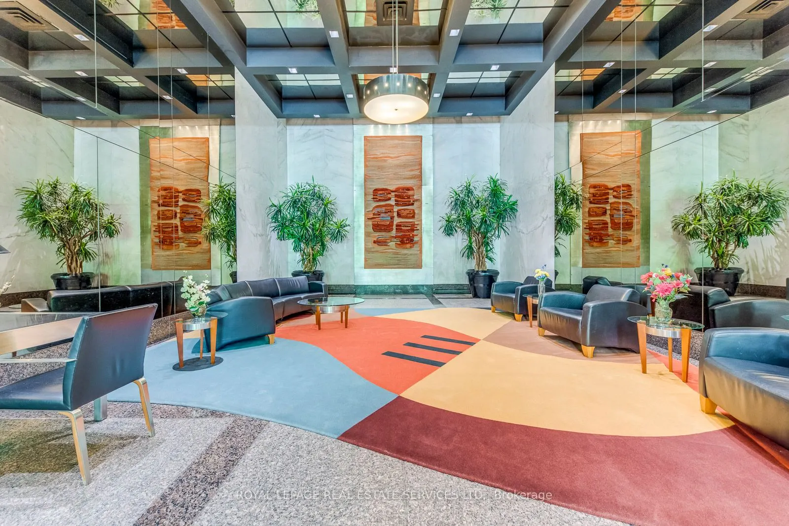 33 Harbour Square, #1032