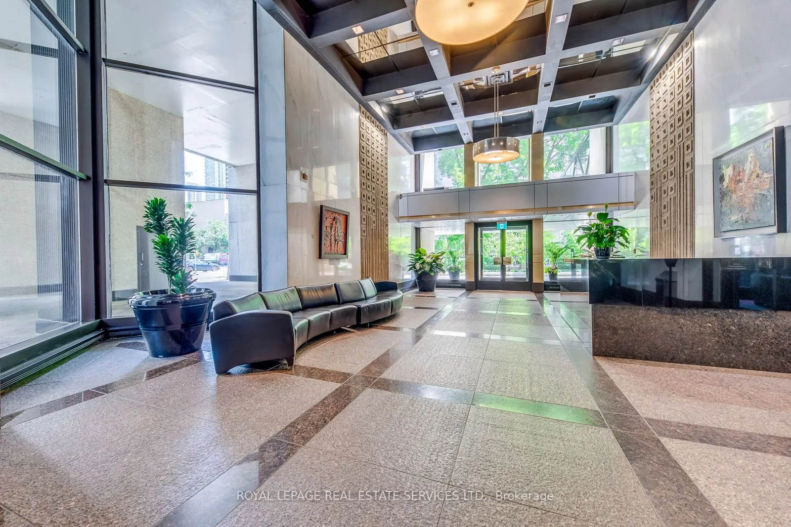 33 Harbour Square, #1032