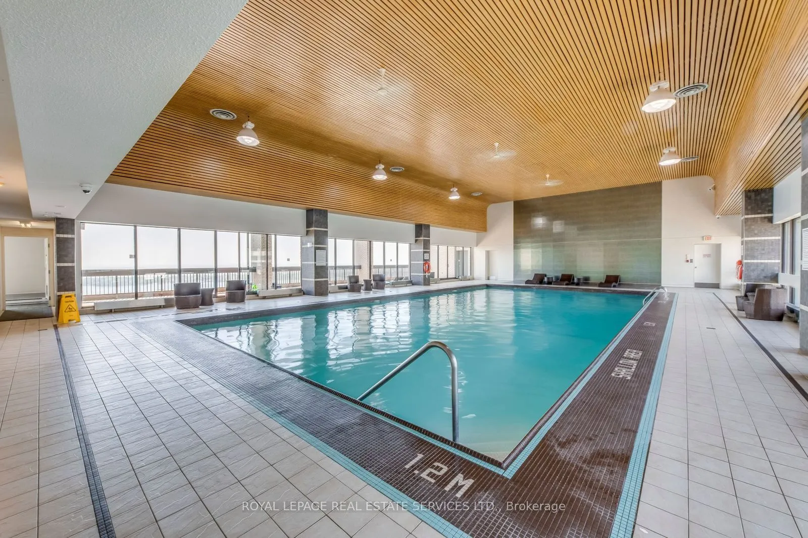 33 Harbour Square, #1032