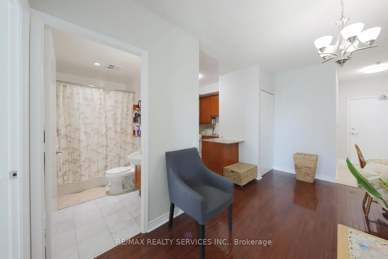 60 Byng Avenue, #1215