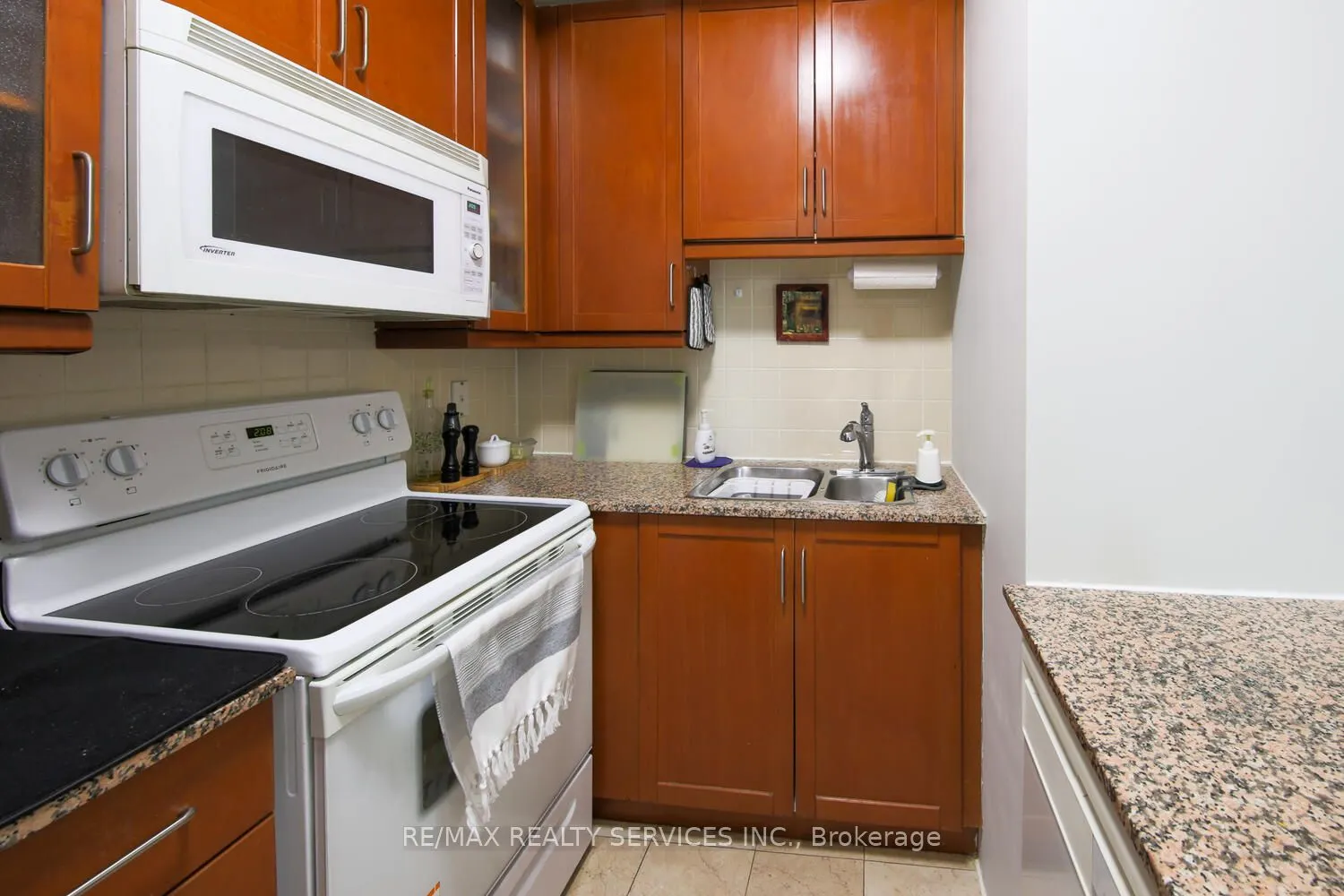 60 Byng Avenue, #1215