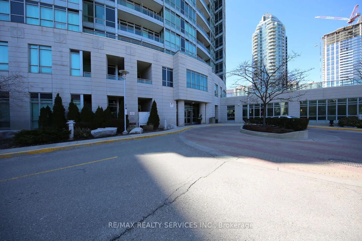 60 Byng Avenue, #1215