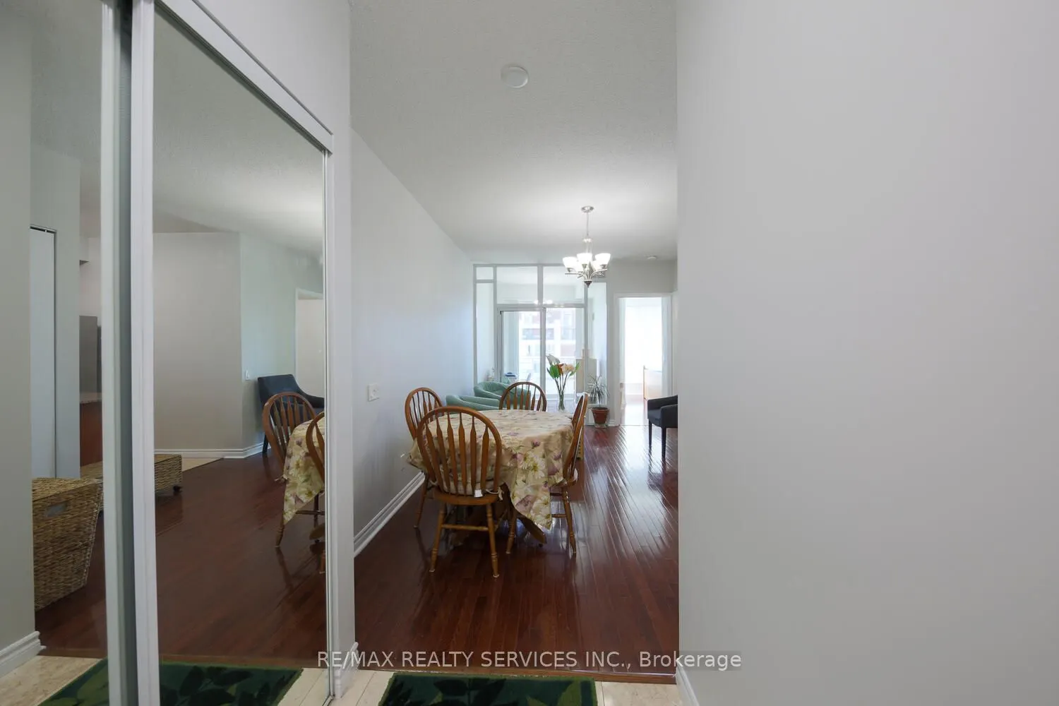 60 Byng Avenue, #1215