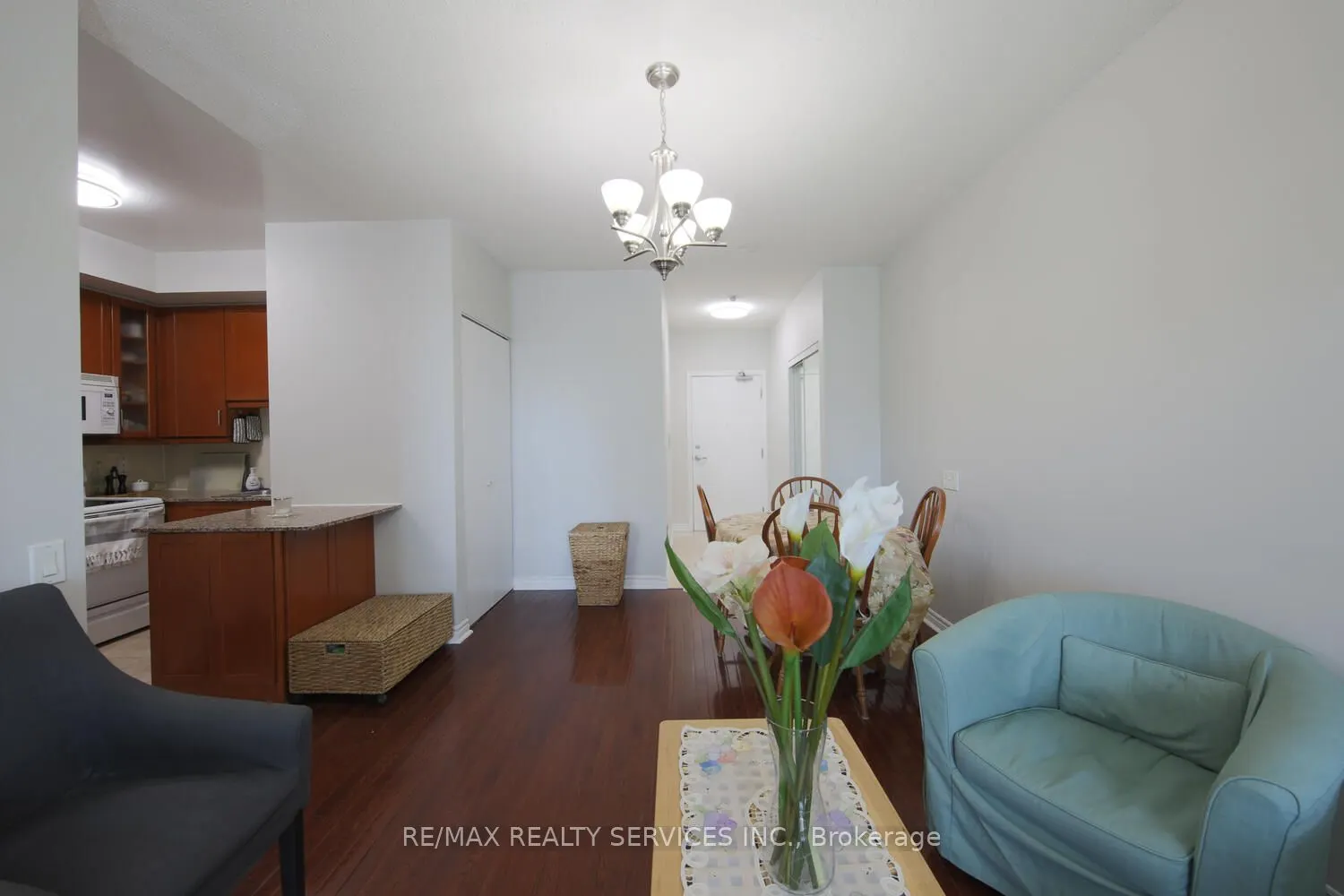 60 Byng Avenue, #1215