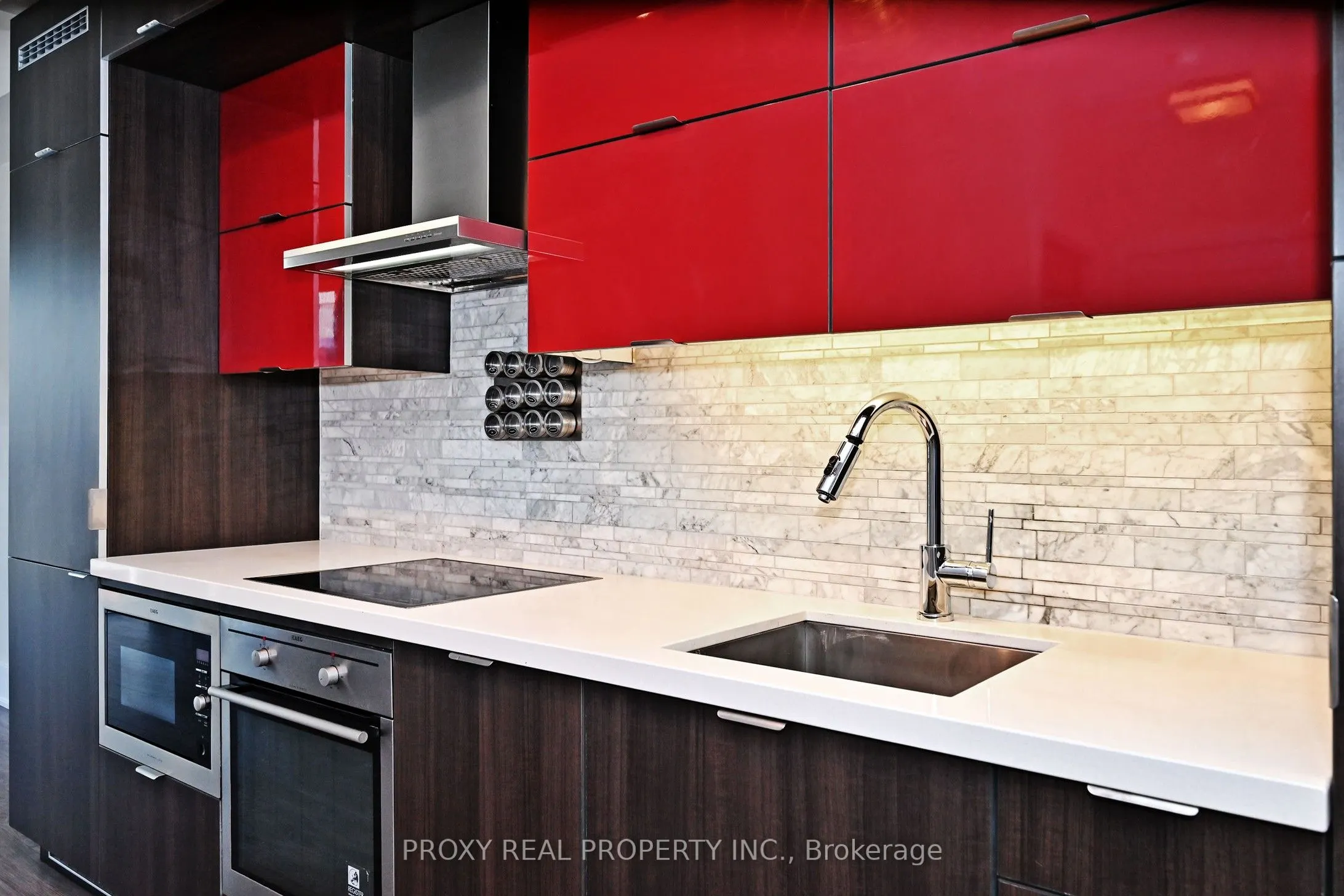 300 Front Street W, #1407