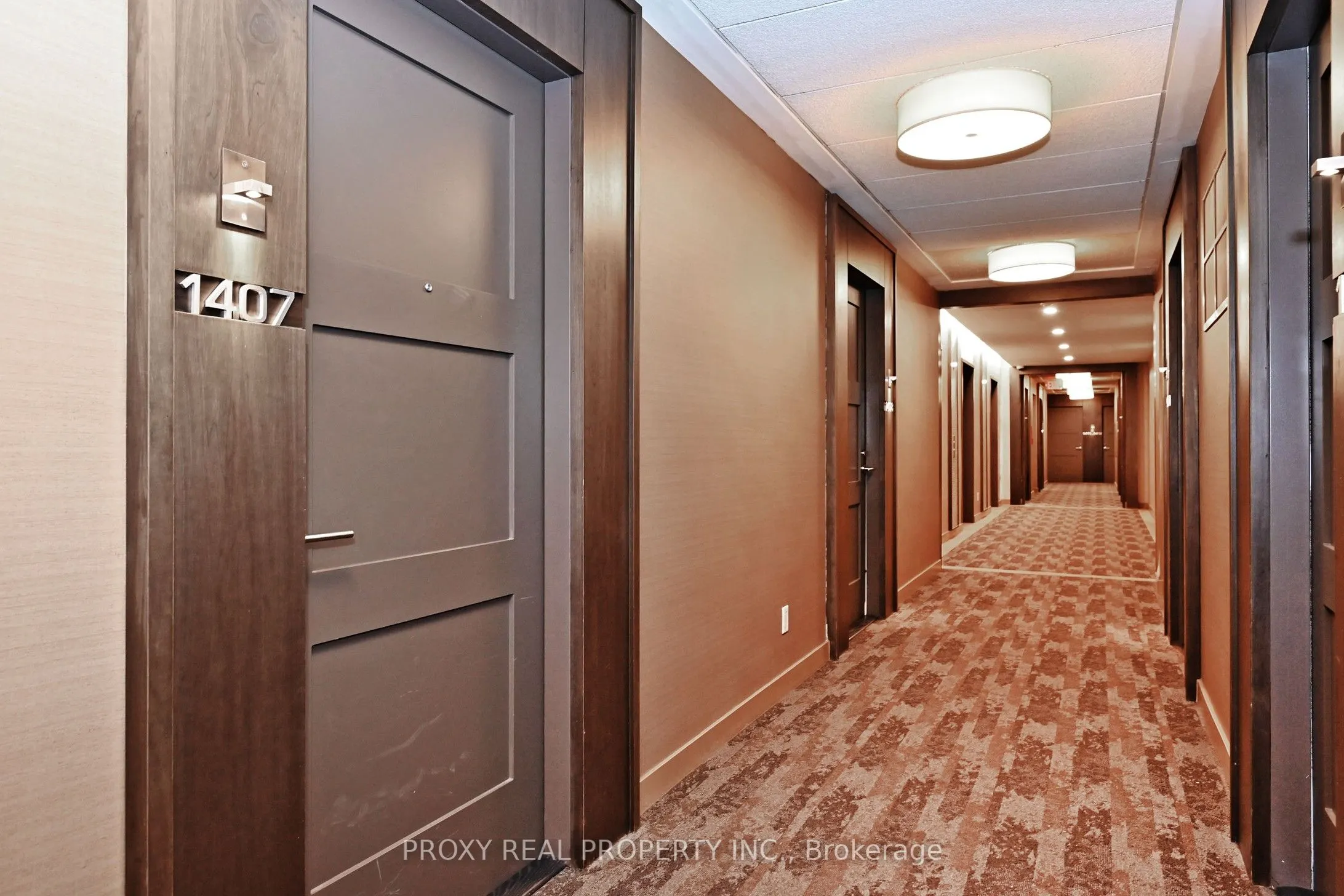 300 Front Street W, #1407