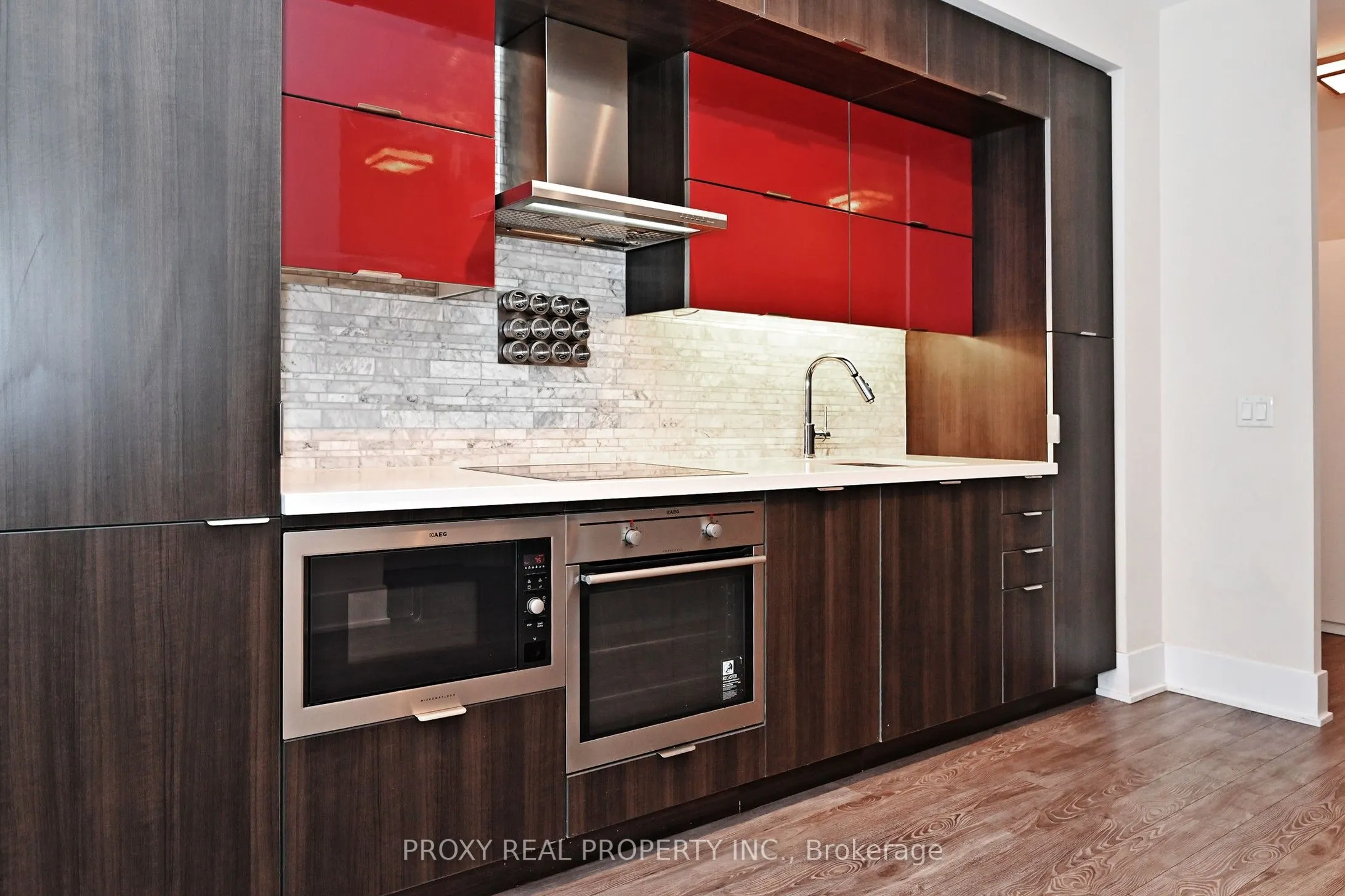 300 Front Street W, #1407